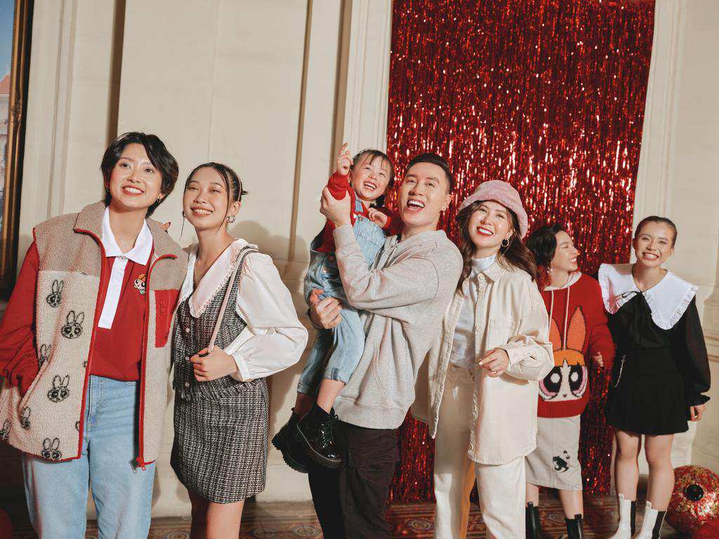 Khai xuân tưng bừng cùng bộ sưu tập H&M dành riêng cho Tết Tân Sửu