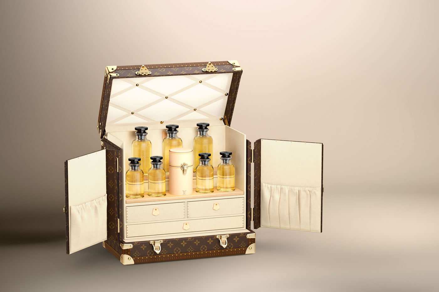 Bạn biết gì về dịch vụ chế tác nước hoa dành riêng cho khách hàng từ Louis Vuitton?