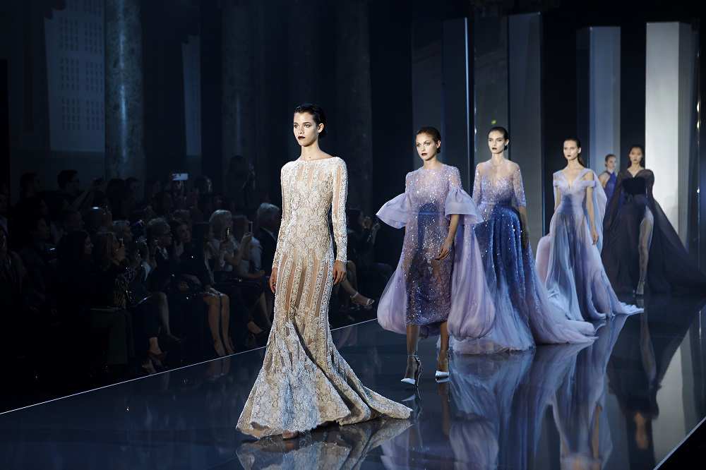 Ảnh hưởng bởi đại dịch, Ralph & Russo tiến hành tái cấu trúc thương hiệu