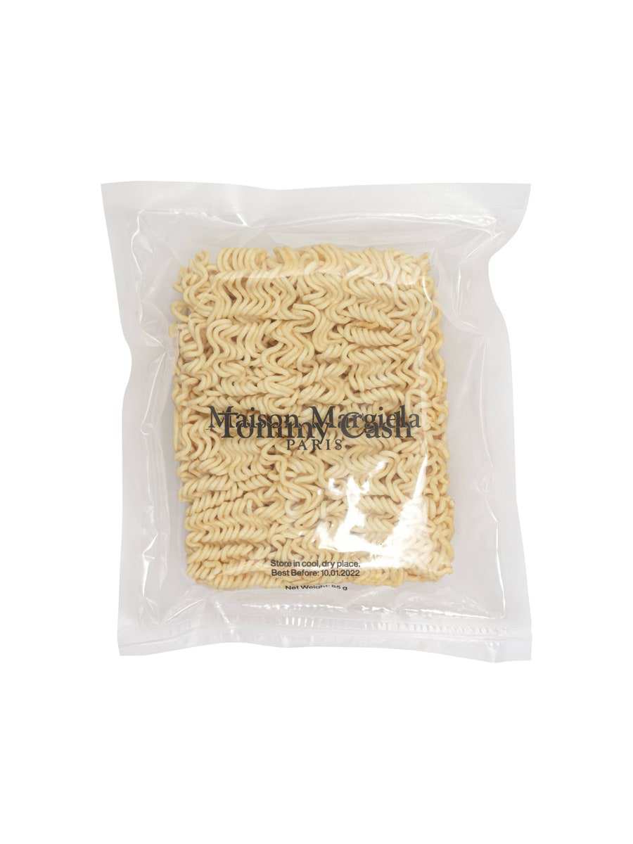 Những siêu phẩm kỳ dị không hồi kết của Tommy Cash x Maison Margiela