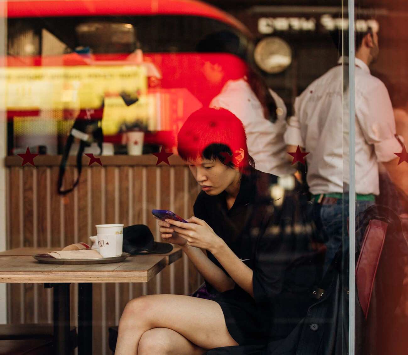 Vì sao những nhà bán lẻ thời trang thu thập thông tin và dữ liệu của khách hàng?