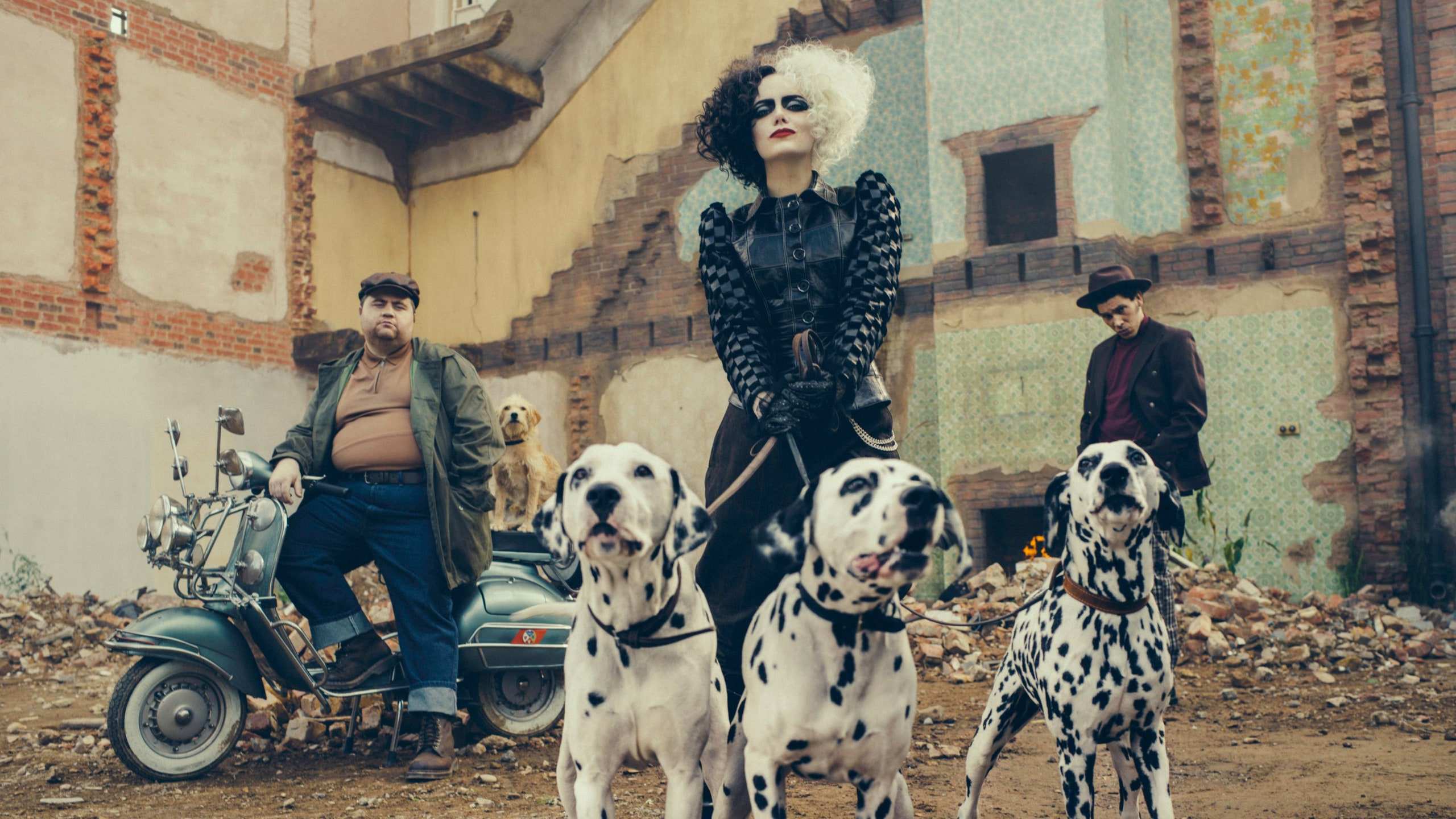 Hành trình trở thành biểu tượng thời trang của Cruella de Vil