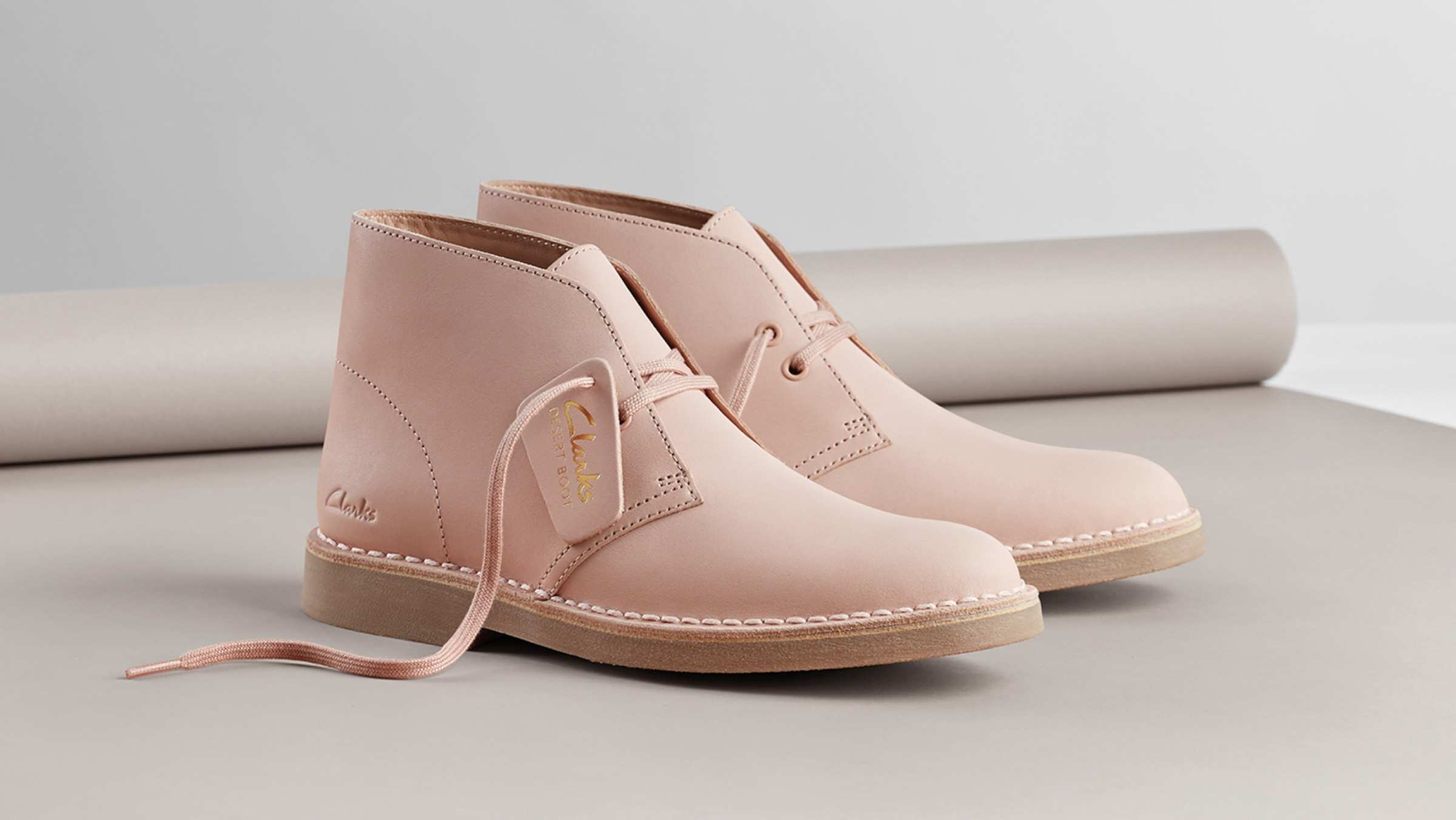 Desert Boot: Đôi giày sống mãi với thời gian và sự trở lại hoàn toàn mới mẻ
