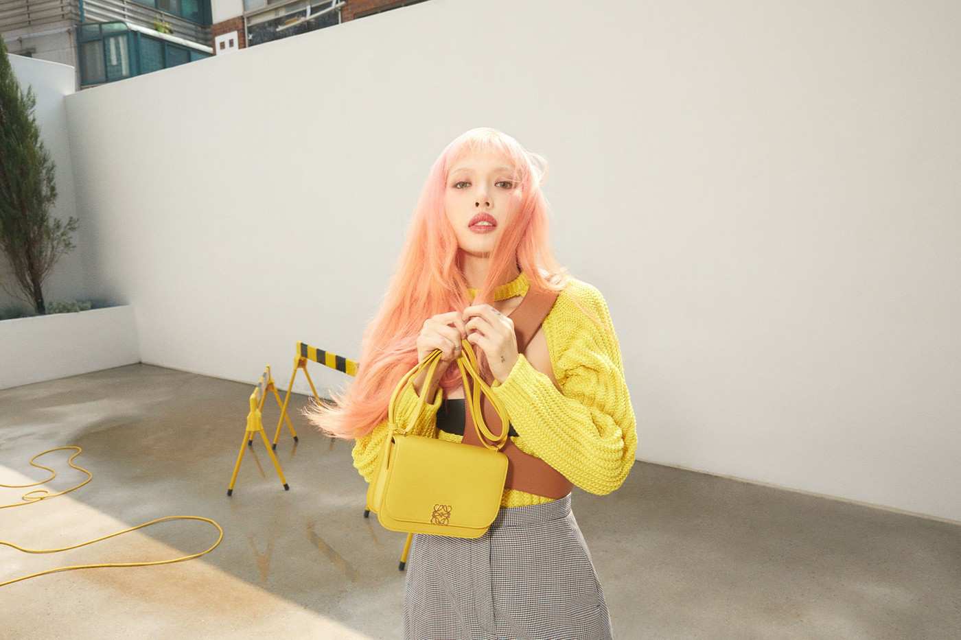 HyunA trở thành đại sứ thương hiệu toàn cầu mới của Loewe