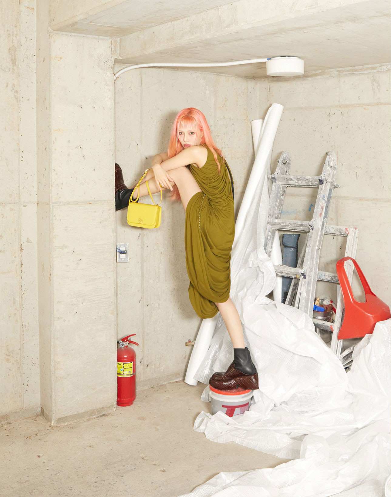 Hinh anh HyunA trở thành đại sứ thương hiệu toàn cầu mới của Loewe 4