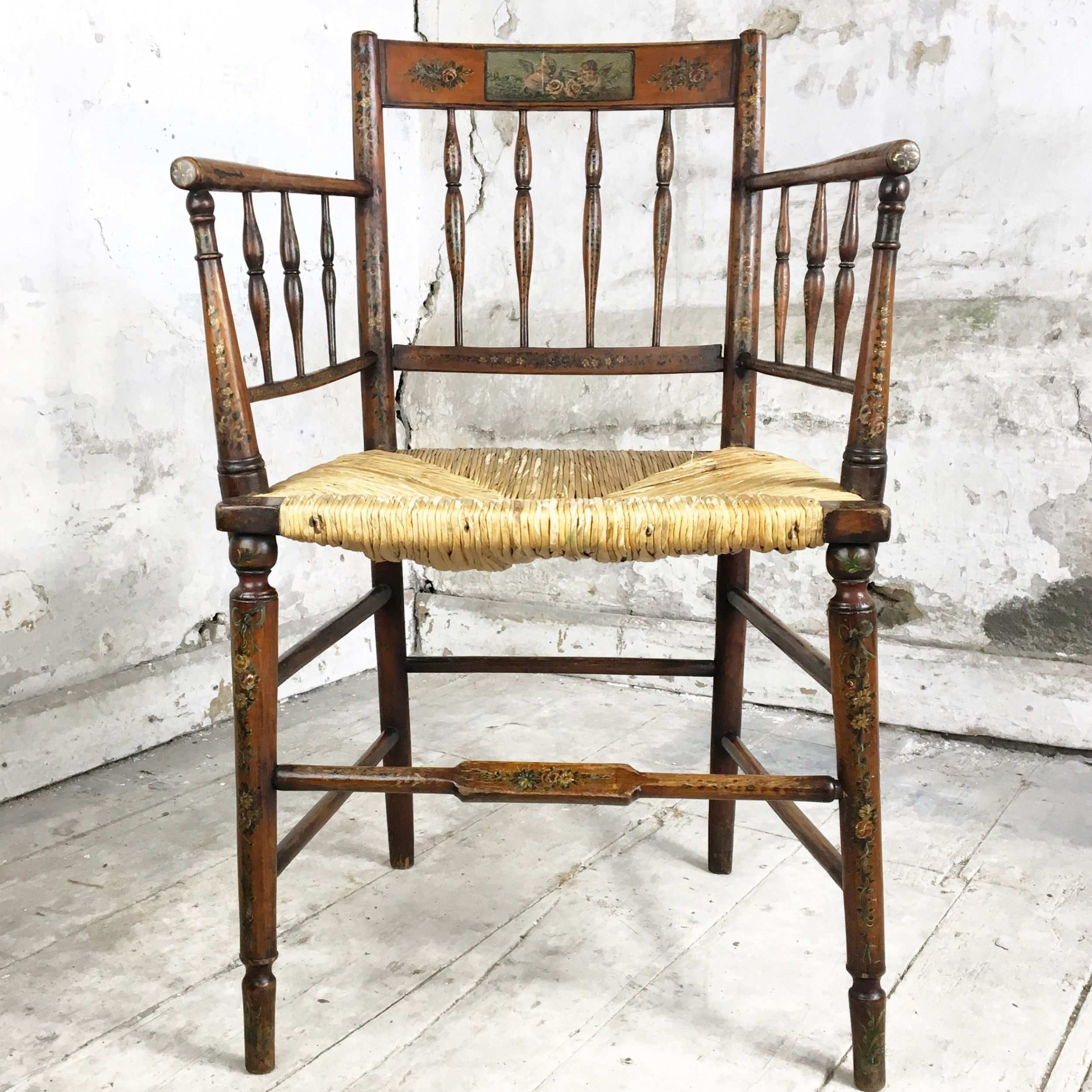 Chiếc ghế Sussex là một trong những biểu tượng của Phong trào Thủ công và Nghệ thuật Anh (Arts and Crafts Movement)