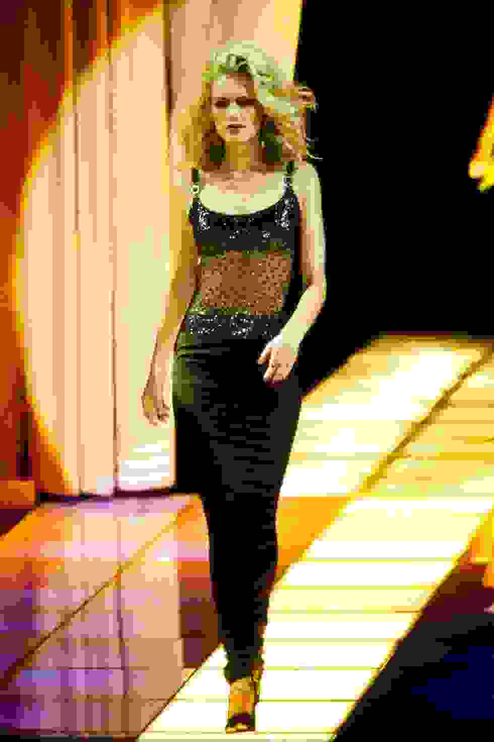 VERSACE THU-ĐÔNG 1996