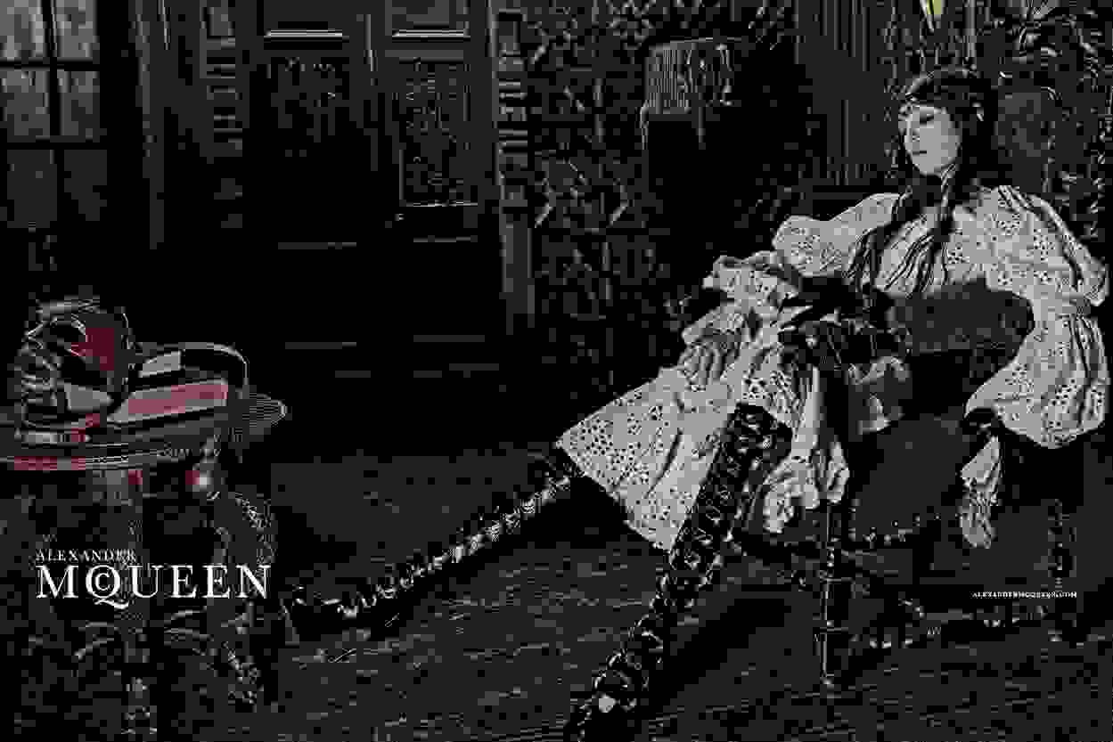 Hinh anh Alexander McQueen 1