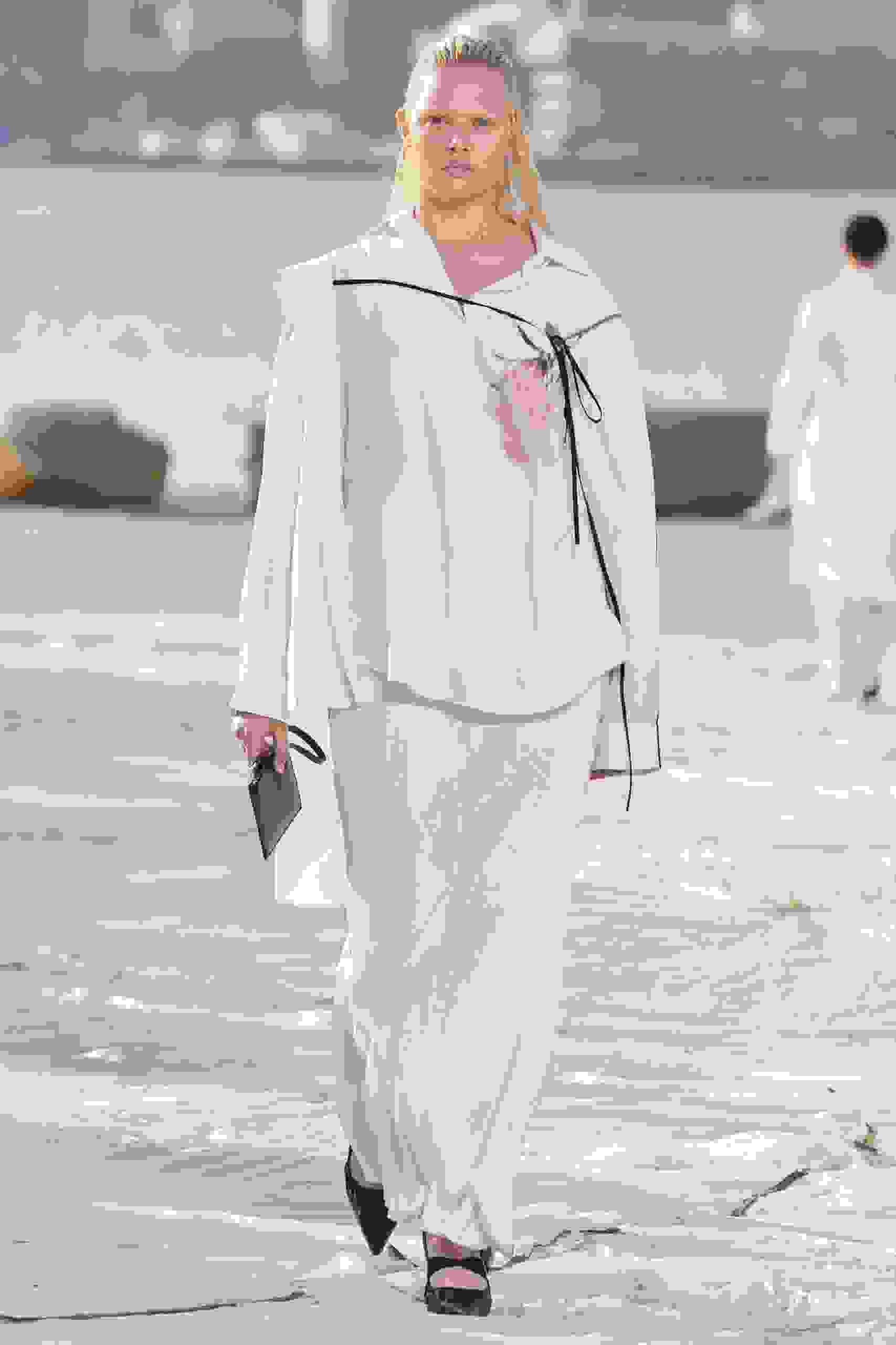 Hinh anh Peter Do RTW Spring 2022: Giấc mơ tuổi trẻ 7