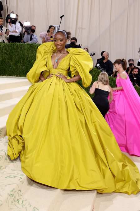 Hinh anh Normani diện Valentino 1