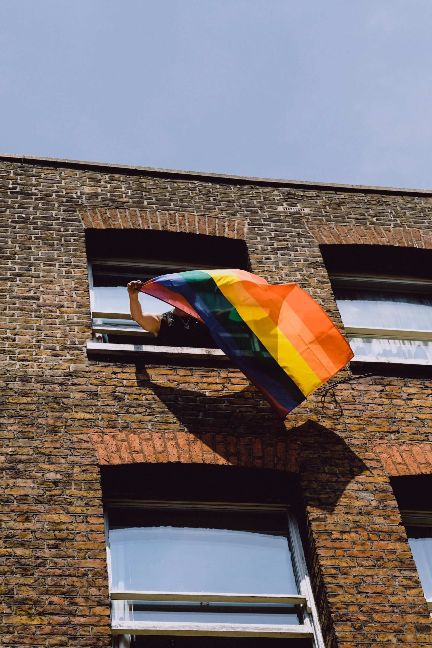“Pink-Washing” và những tranh cãi bất tận trong những chiến dịch LGBT của làng thời trang