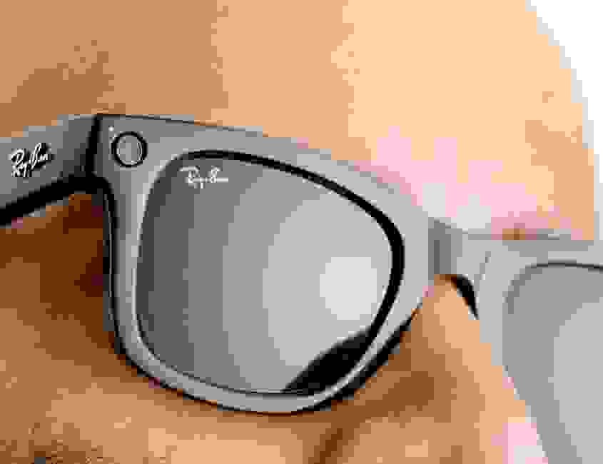 Hinh anh Facebook hợp tác cùng Ray-ban ra mắt Smart Glasses 2
