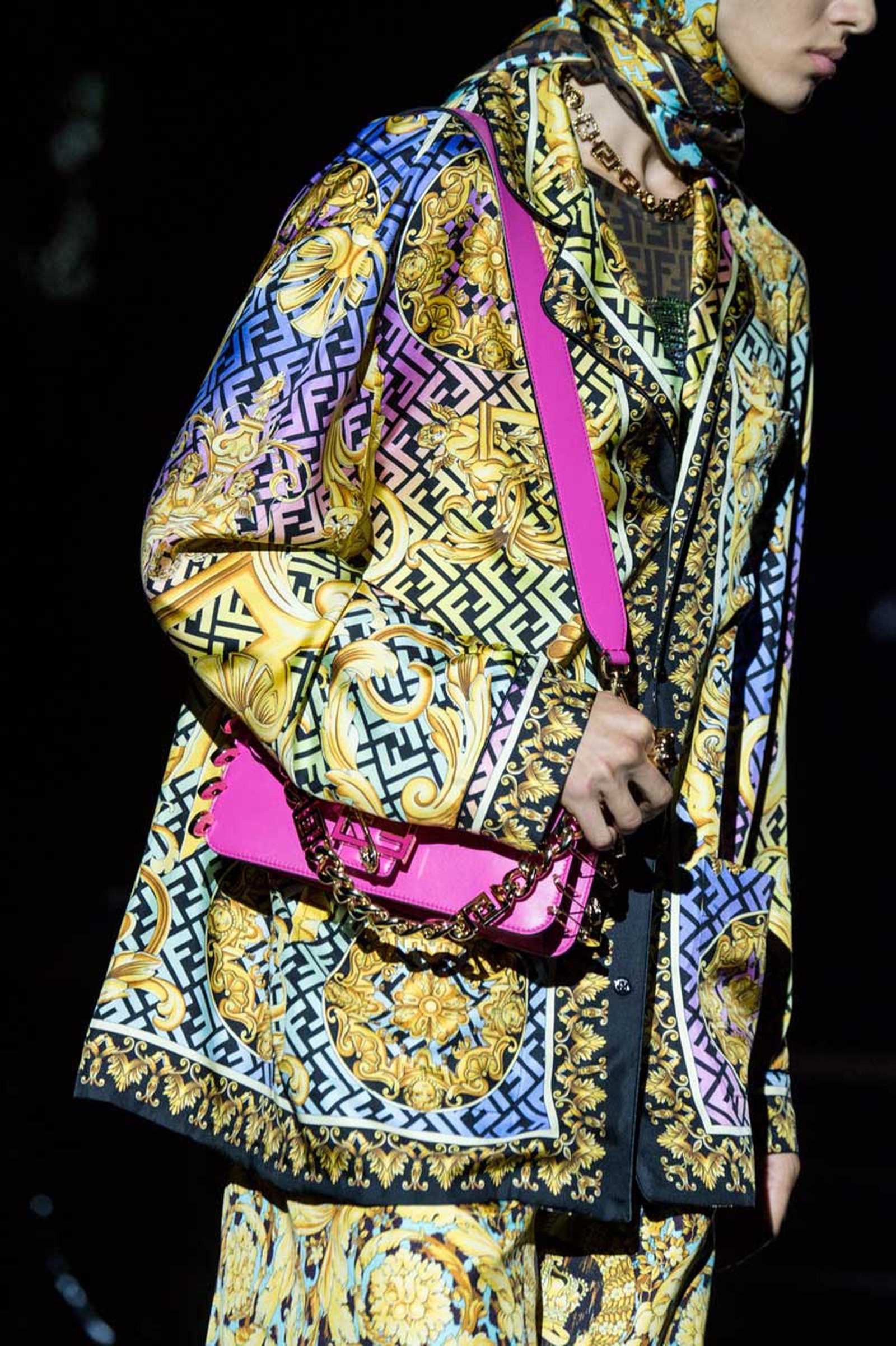 Fendi x Versace: Màn hoán đổi mang tên "Fendace"