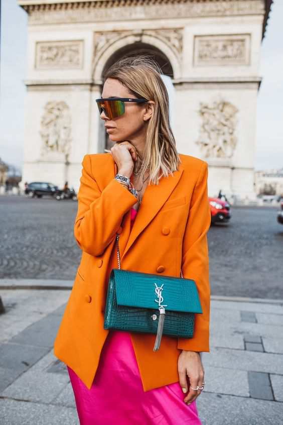 Hinh anh Phong cách Color-Blocking “trendy” của sắc cam trầm và màu liền kề 6