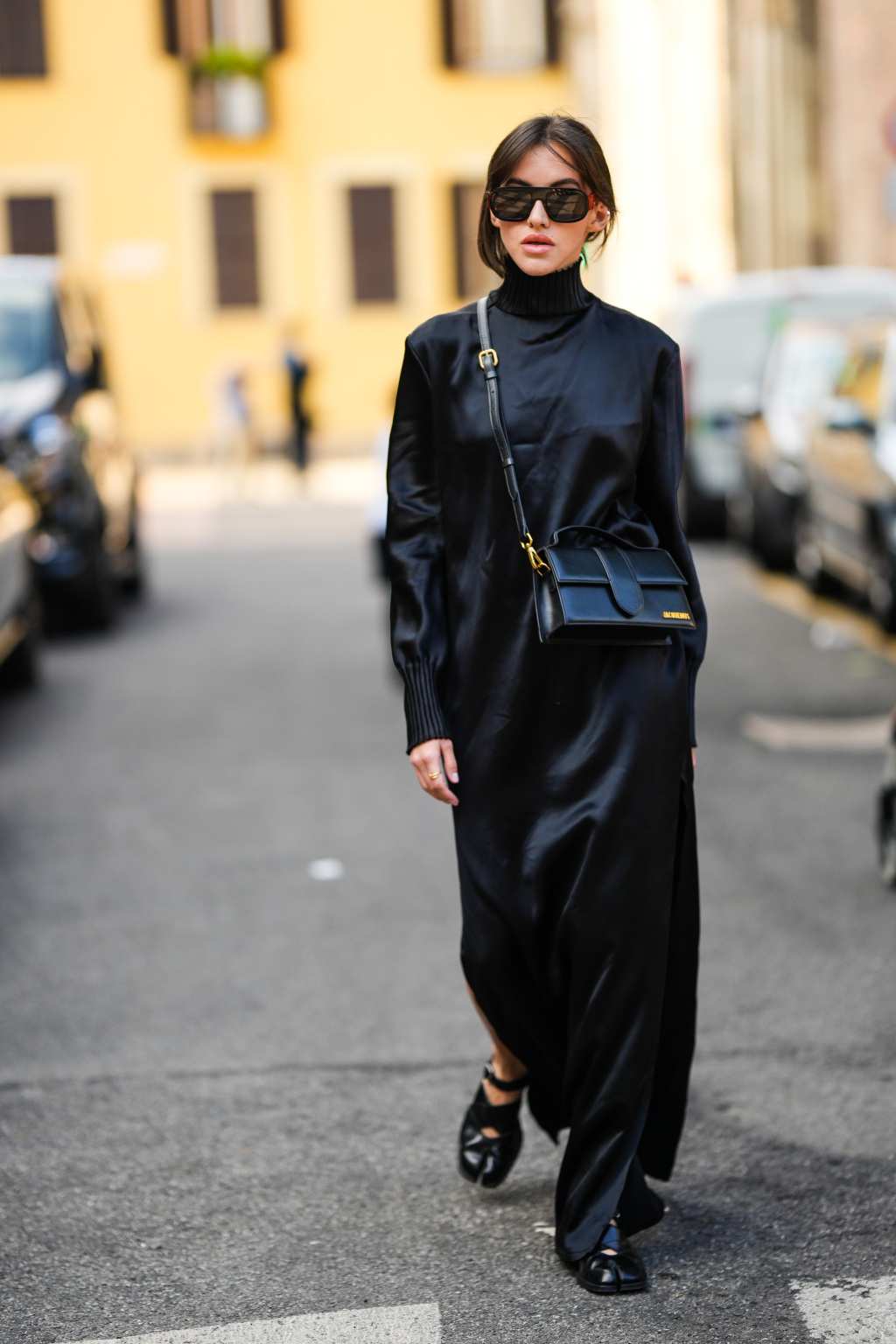 Hinh anh Hạn chế giặt quần áo đen nhiều lần 1