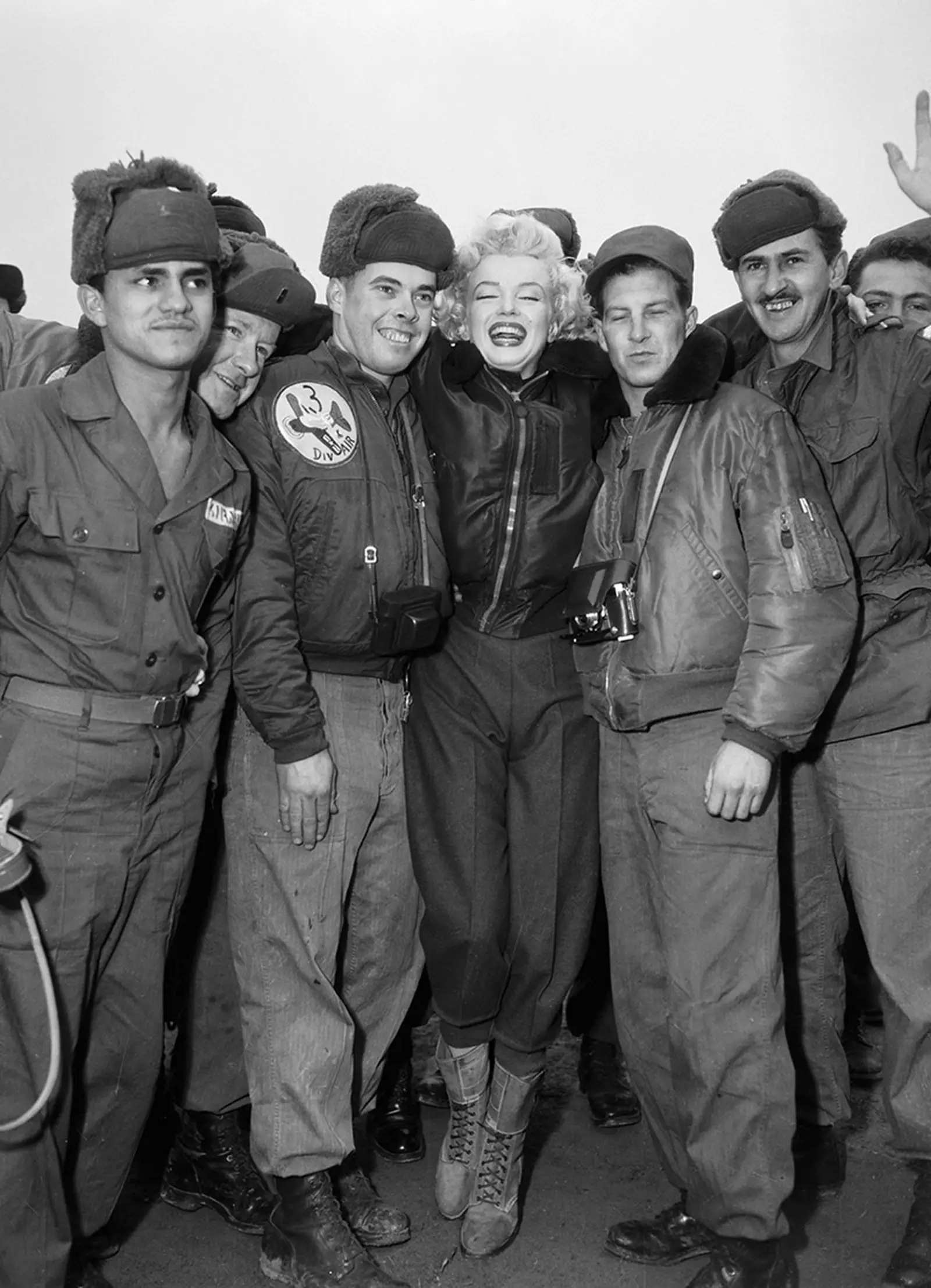 Hinh anh Những dấu ấn của áo khoác bomber 6
