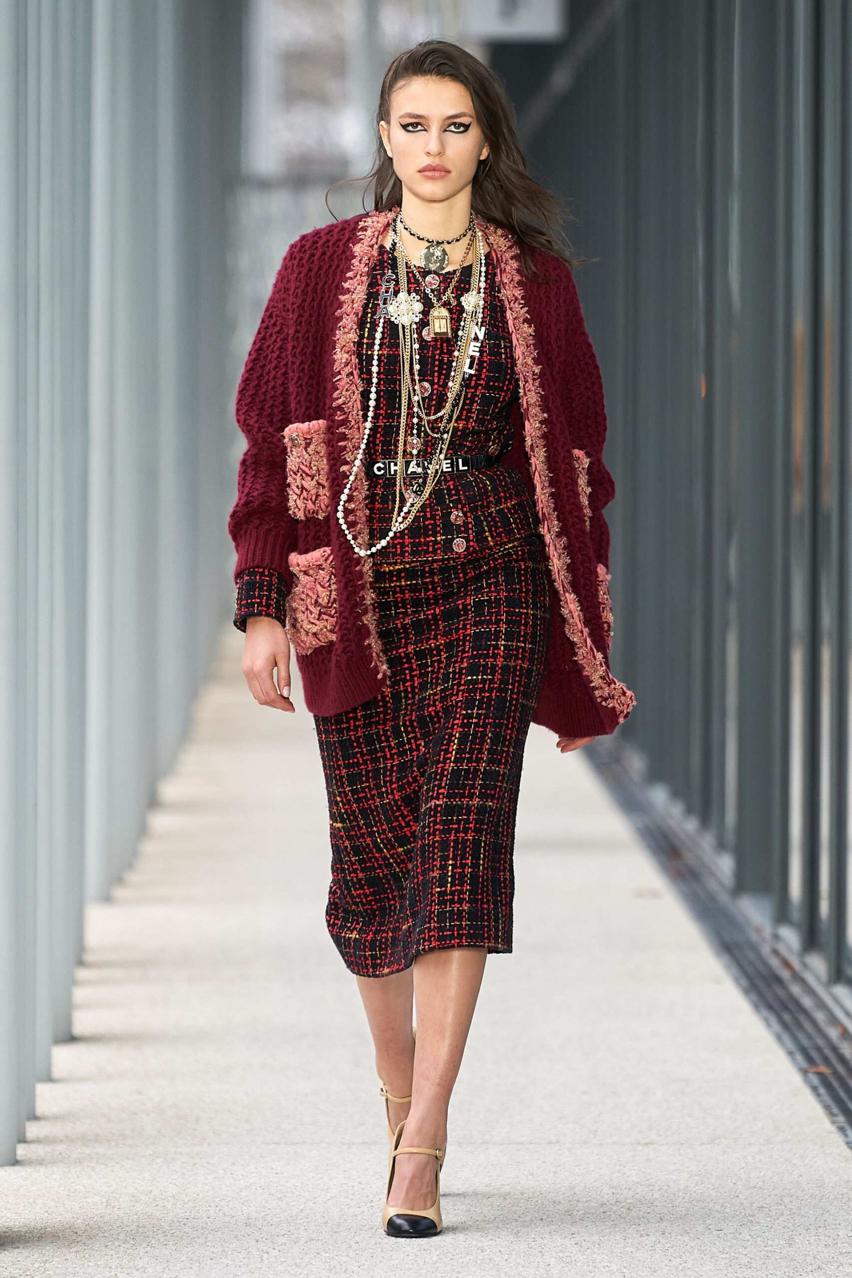 Hinh anh Chanel's Métiers d'Art 2021/2022: Mãn nhãn với những “công trình nghệ thuật” từ những nghệ nhân thủ công 20