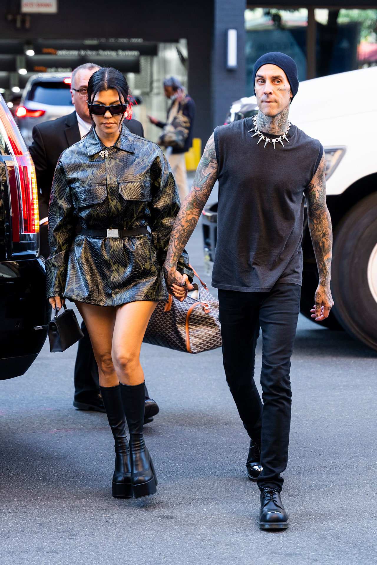Hinh anh Kourtney Kardashian & Travis Barker 1