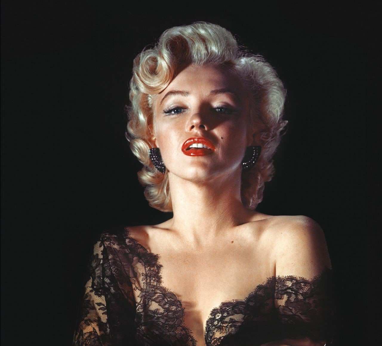 9 bí quyết làm đẹp thú vị của mỹ nhân bậc nhất Hollywood - Marilyn Monroe