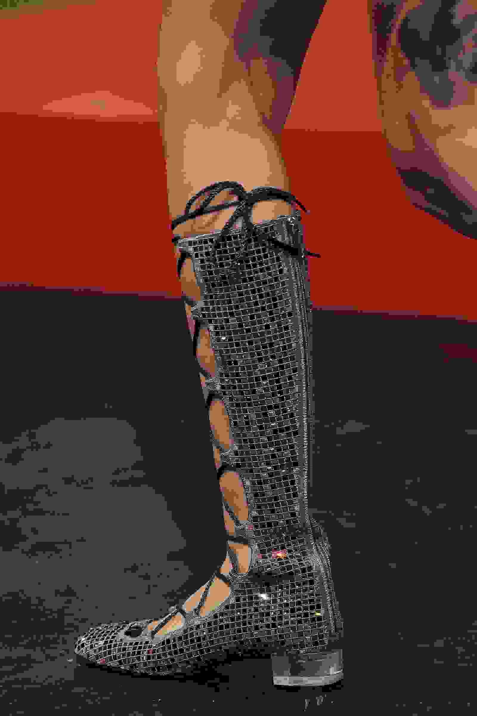 Hinh anh Disco Boots 1