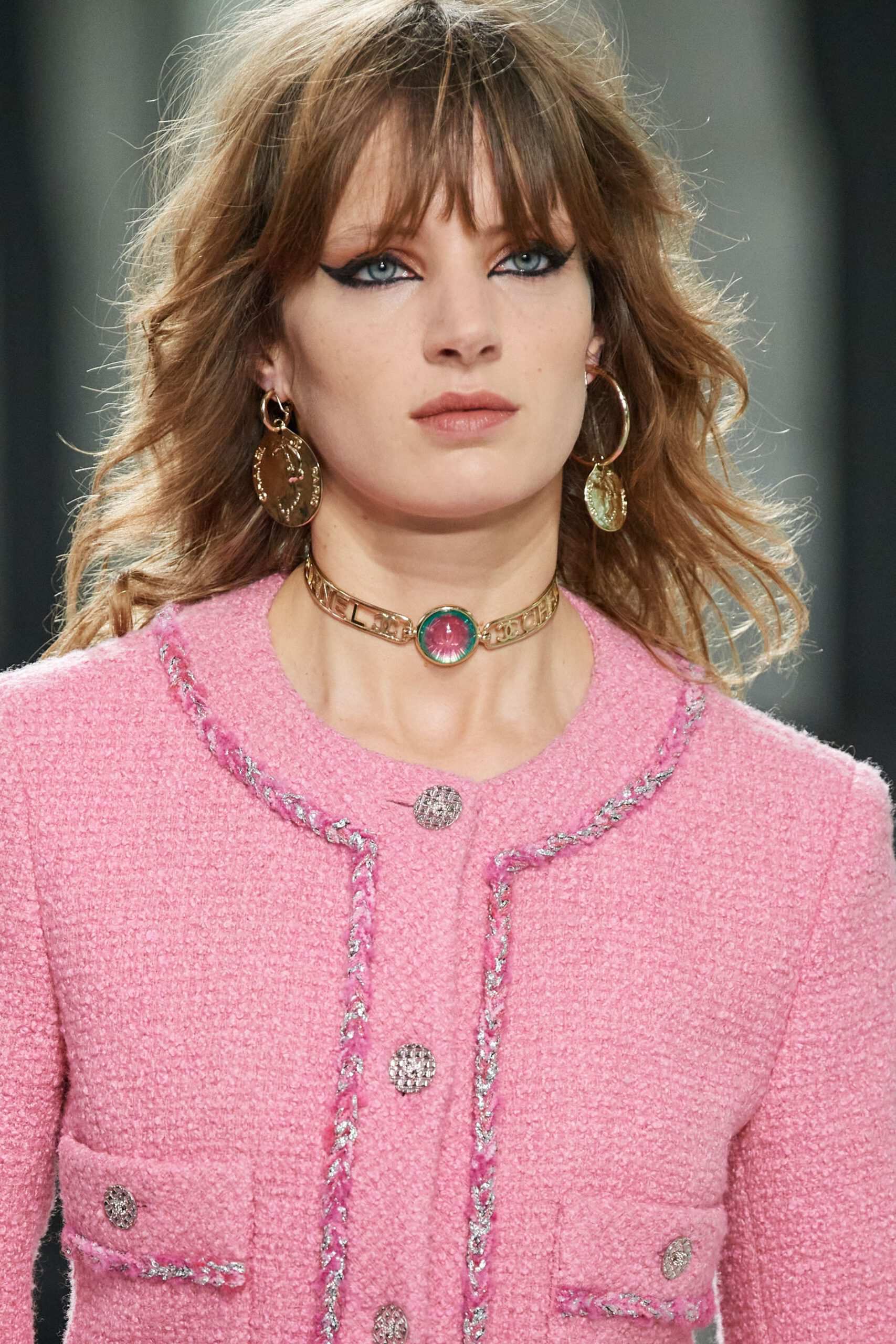 Hinh anh Chanel's Métiers d'Art 2021/2022: Mãn nhãn với những “công trình nghệ thuật” từ những nghệ nhân thủ công 25