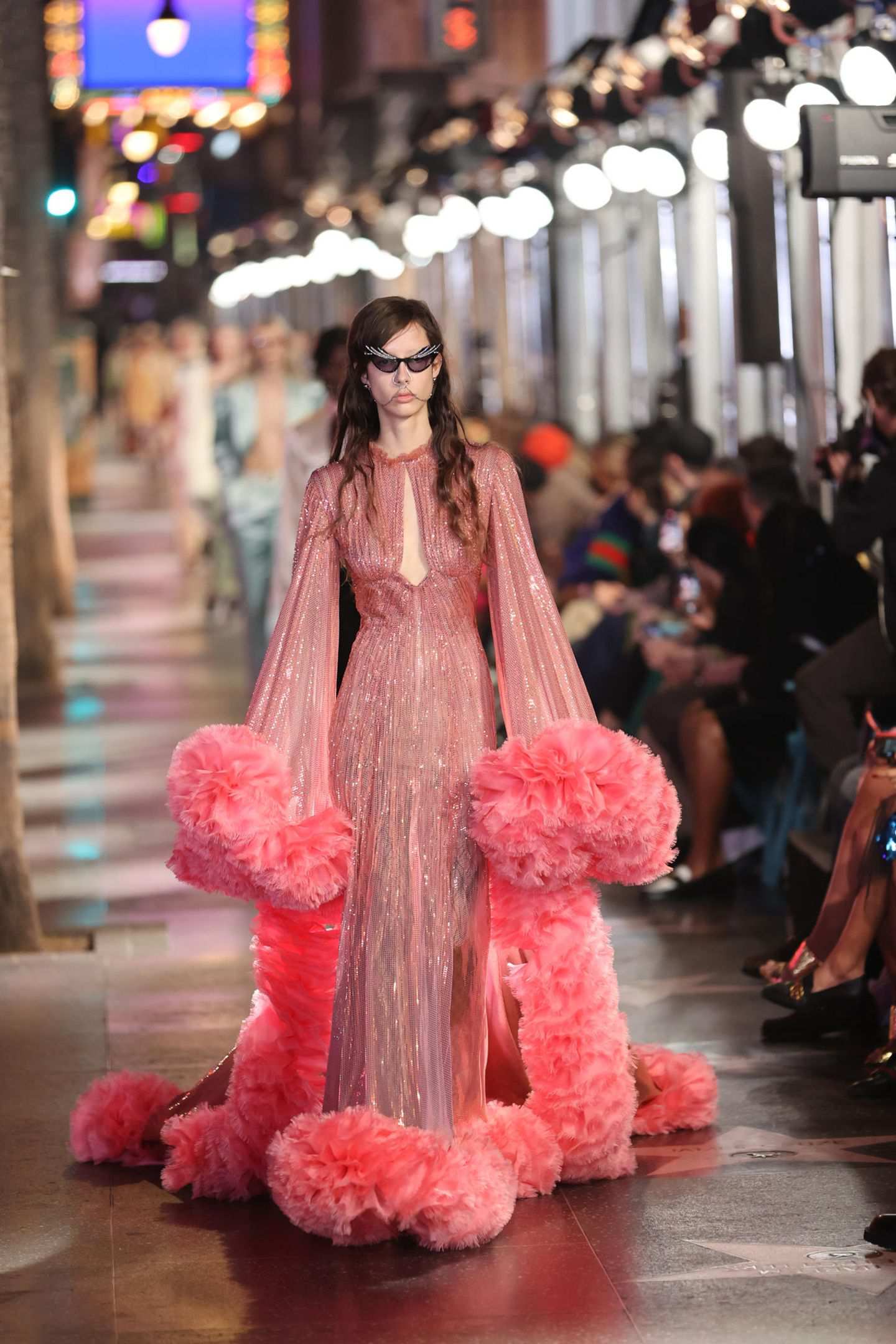 Hinh anh Liệu Gucci có đang đánh thức tính dục trong thời trang một lần nữa? 26