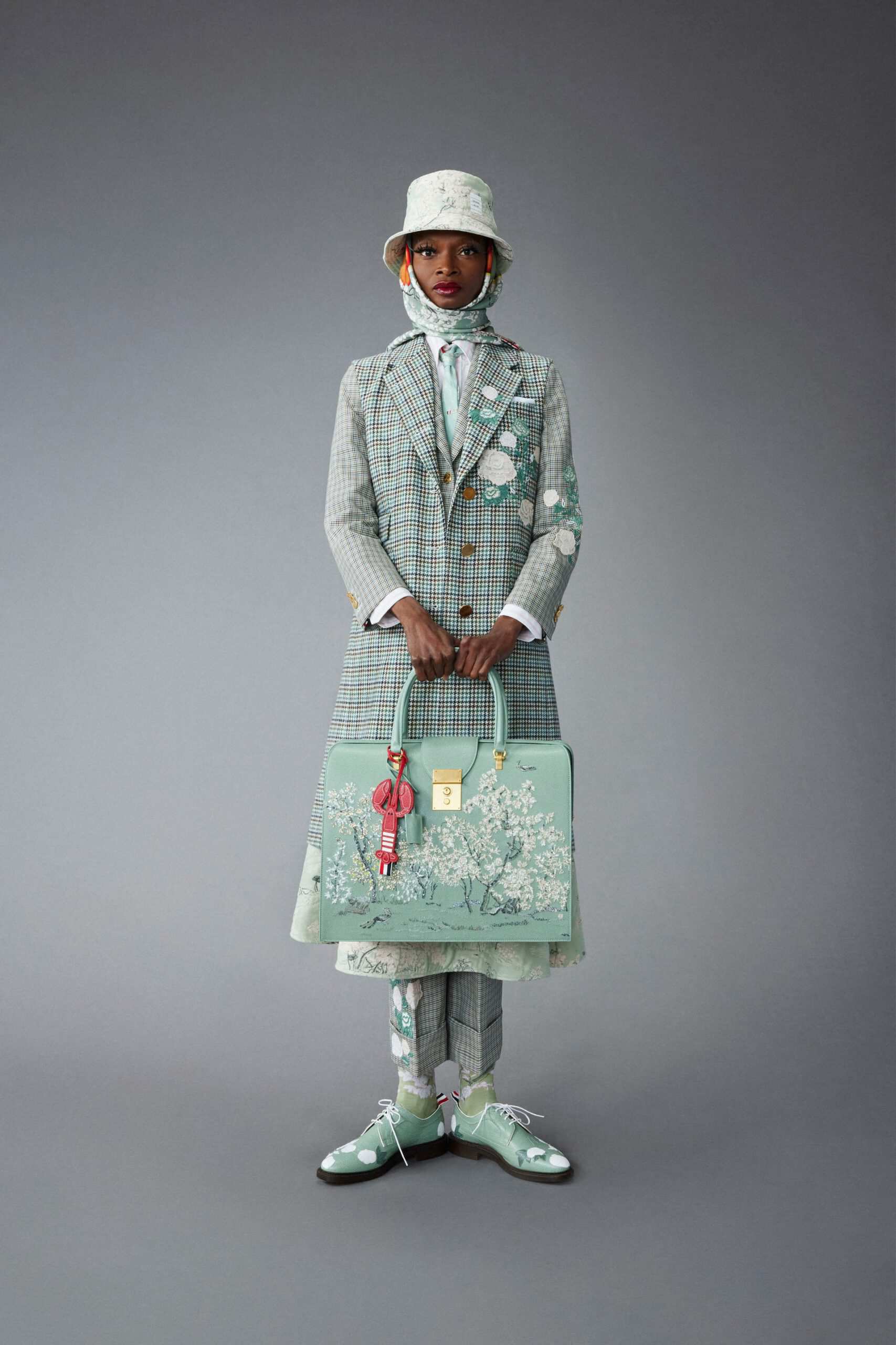 Hinh anh Thom Browne Chớm Thu 2022: Khi “ông hoàng” của đế chế menswear đương đại khẳng định lại vị thế 4