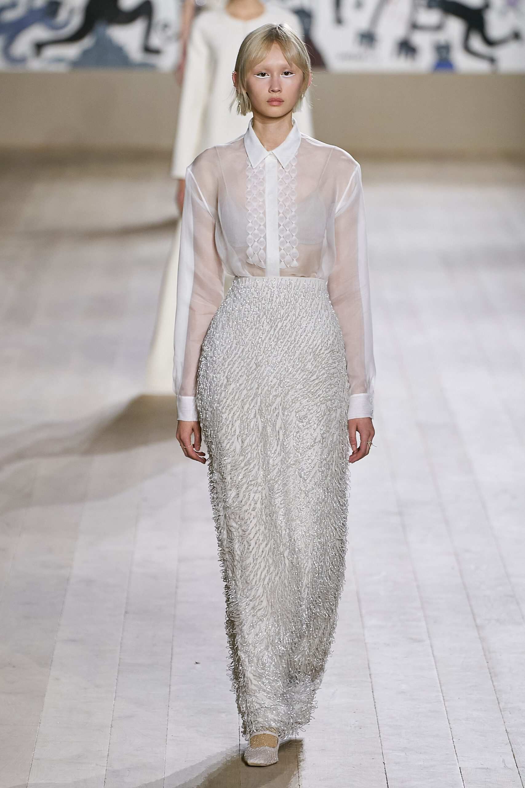 Hinh anh Christian Dior Haute Couture Xuân-Hè 2022: Phá vỡ ranh giới giữa nghệ thuật và thủ công tinh xảo trong địa hạt Haute Couture 16