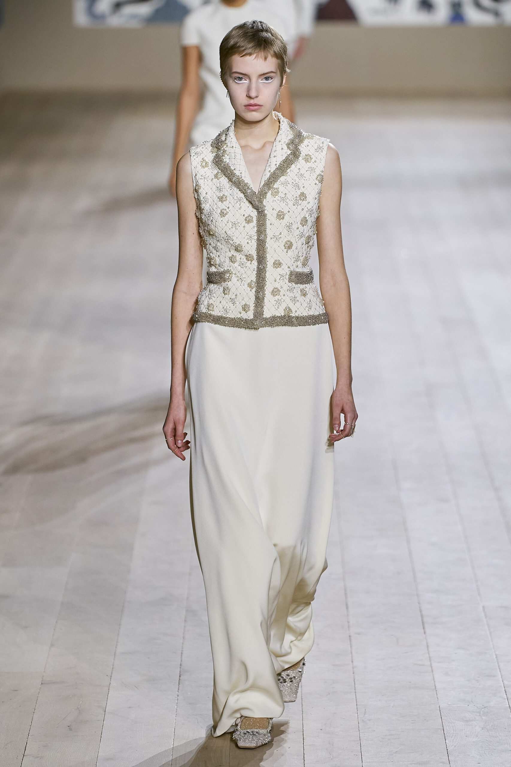 Hinh anh Christian Dior Haute Couture Xuân-Hè 2022: Phá vỡ ranh giới giữa nghệ thuật và thủ công tinh xảo trong địa hạt Haute Couture 22