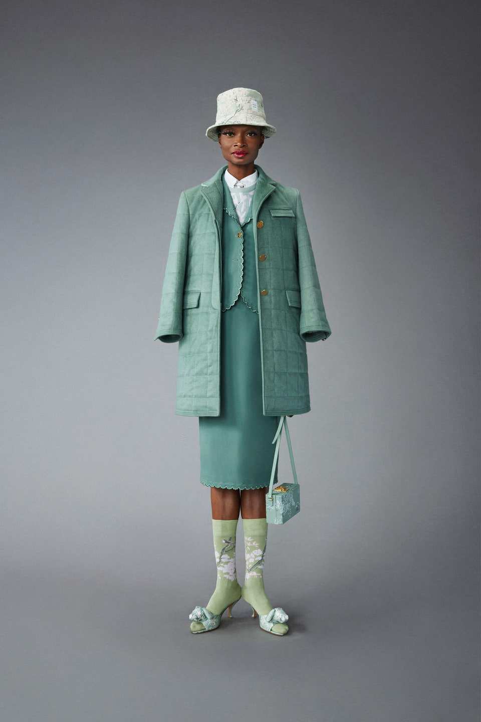 Hinh anh Thom Browne Chớm Thu 2022: Khi “ông hoàng” của đế chế menswear đương đại khẳng định lại vị thế 11