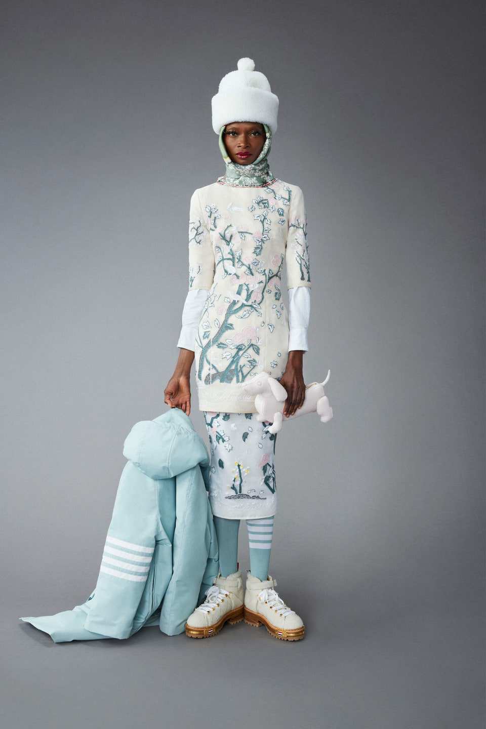 Hinh anh Thom Browne Chớm Thu 2022: Khi “ông hoàng” của đế chế menswear đương đại khẳng định lại vị thế 14