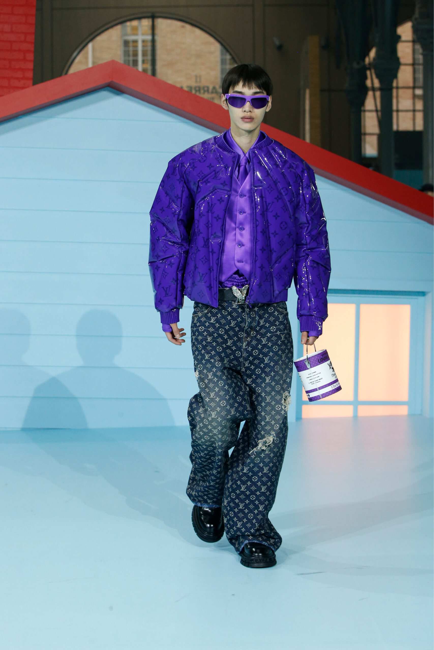 Hinh anh Louis Vuitton Menswear Thu-Đông 2022: Cuộc sống ở thiên đường của Virgil Abloh sẽ ra sao? 53