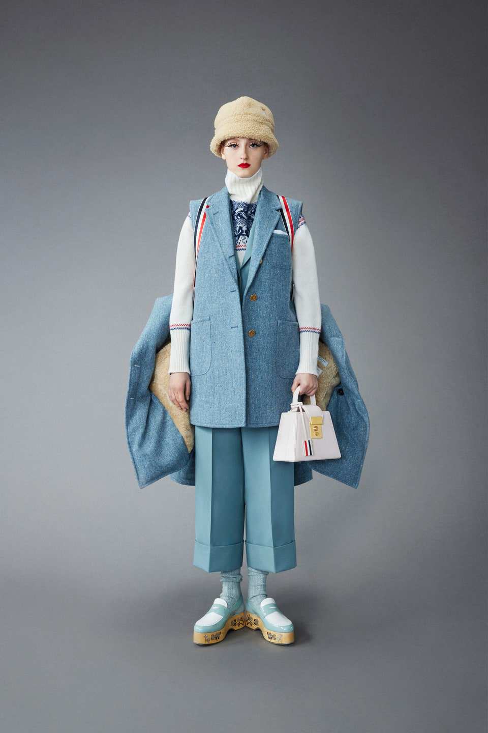 Hinh anh Thom Browne Chớm Thu 2022: Khi “ông hoàng” của đế chế menswear đương đại khẳng định lại vị thế 12