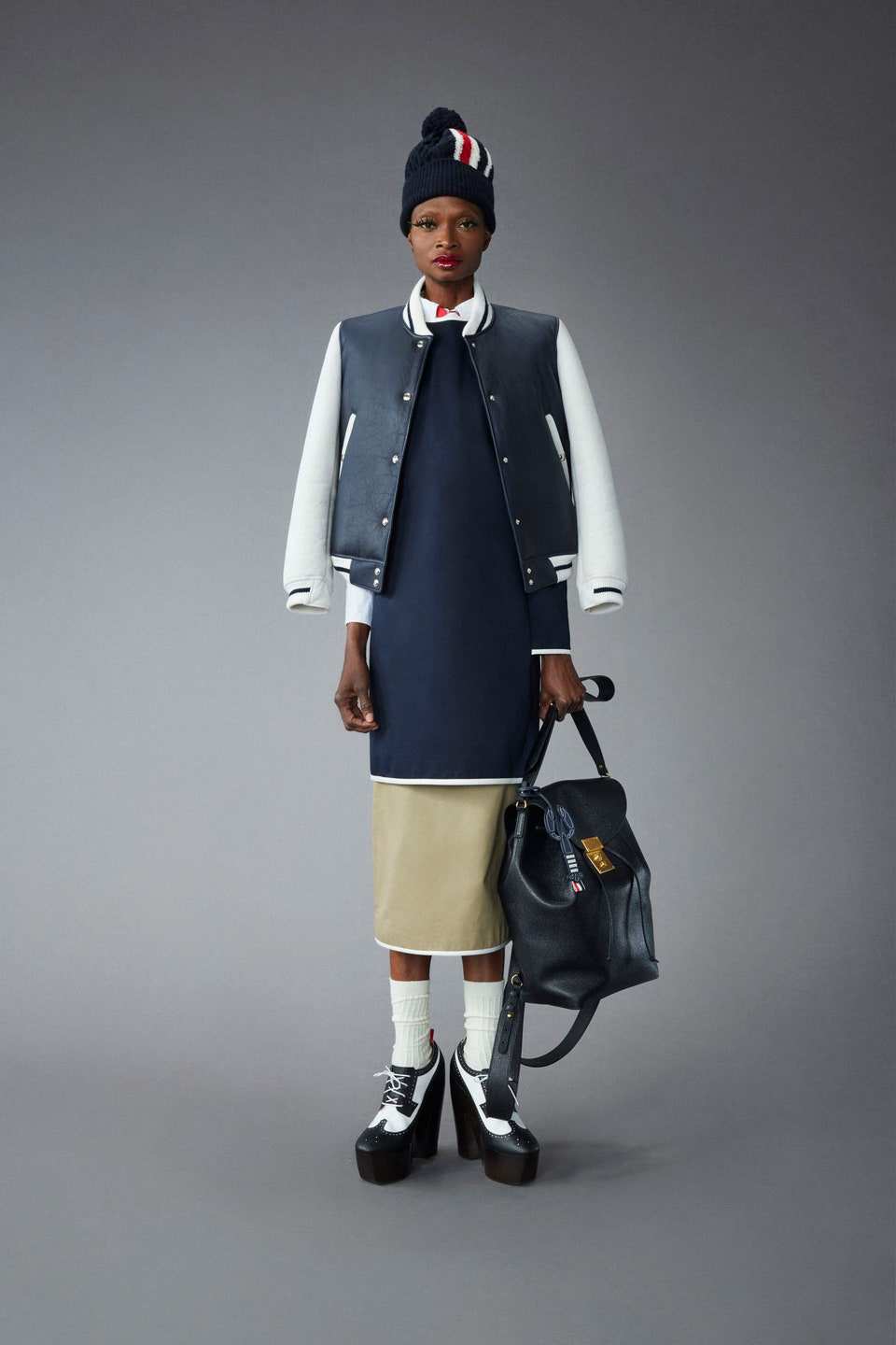 Hinh anh Thom Browne Chớm Thu 2022: Khi “ông hoàng” của đế chế menswear đương đại khẳng định lại vị thế 34