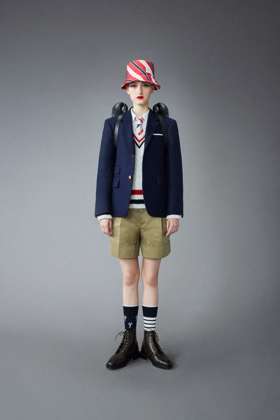 Hinh anh Thom Browne Chớm Thu 2022: Khi “ông hoàng” của đế chế menswear đương đại khẳng định lại vị thế 6