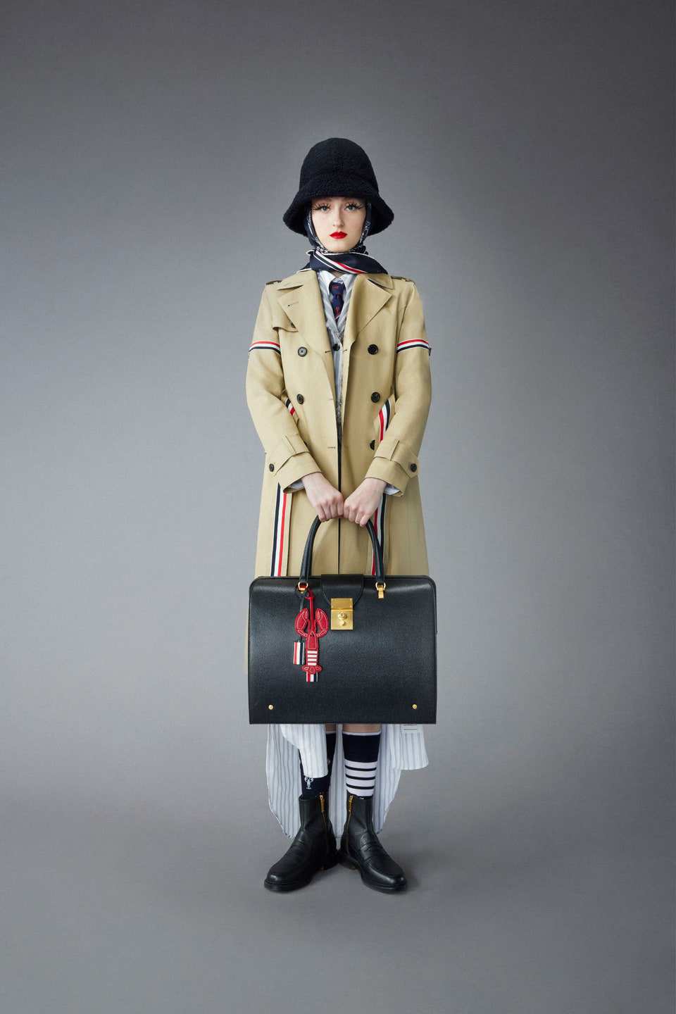 Hinh anh Thom Browne Chớm Thu 2022: Khi “ông hoàng” của đế chế menswear đương đại khẳng định lại vị thế 27