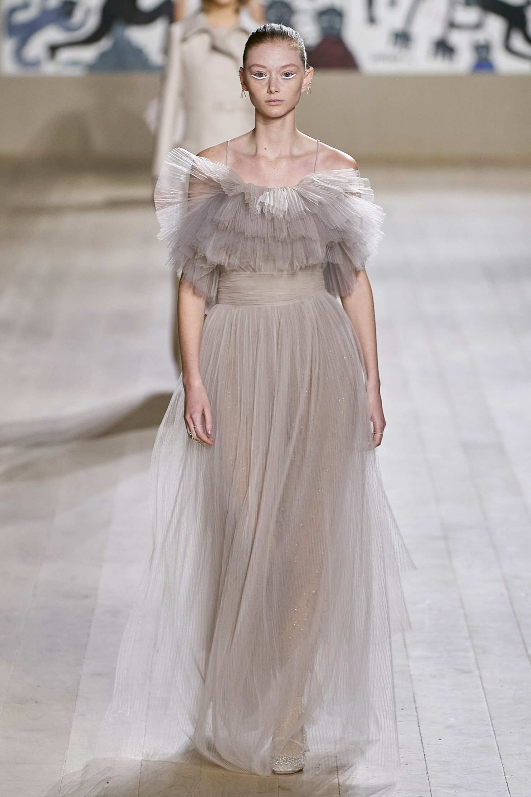 Hinh anh Christian Dior Haute Couture Xuân-Hè 2022: Phá vỡ ranh giới giữa nghệ thuật và thủ công tinh xảo trong địa hạt Haute Couture 46
