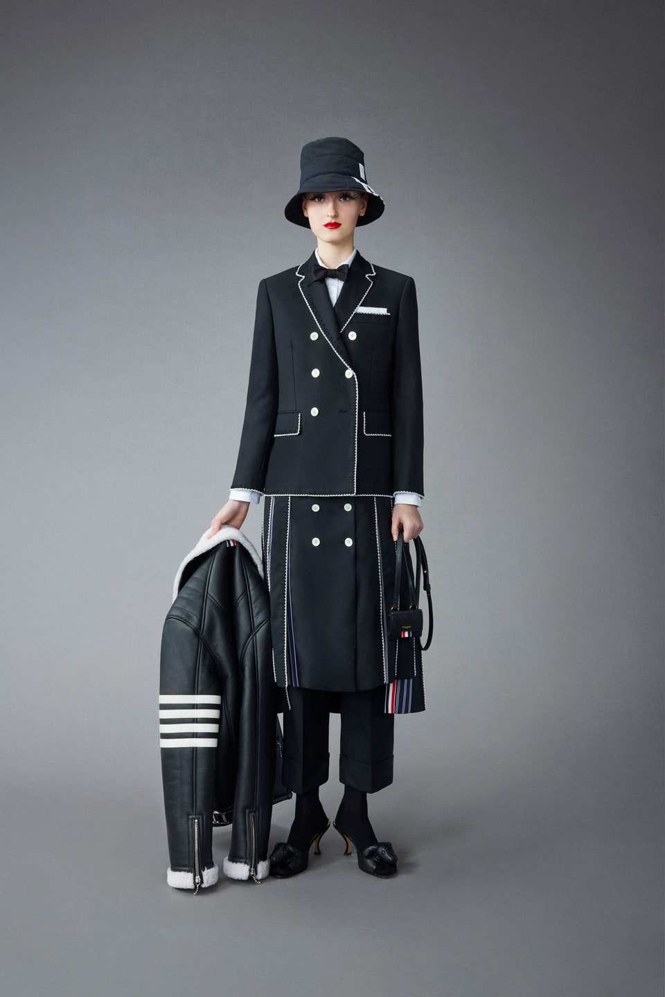 Hinh anh Thom Browne Chớm Thu 2022: Khi “ông hoàng” của đế chế menswear đương đại khẳng định lại vị thế 21