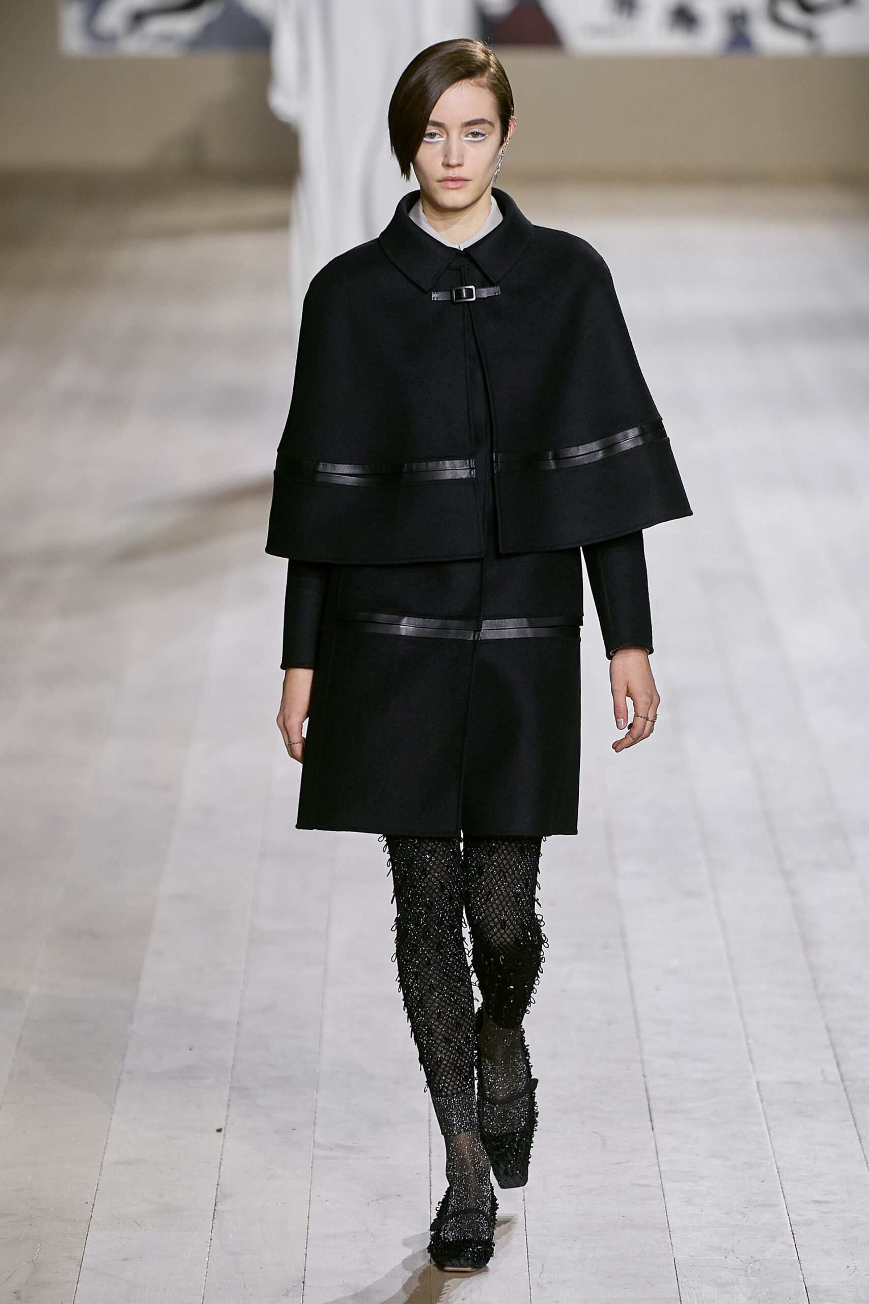 Hinh anh Christian Dior Haute Couture Xuân-Hè 2022: Phá vỡ ranh giới giữa nghệ thuật và thủ công tinh xảo trong địa hạt Haute Couture 39