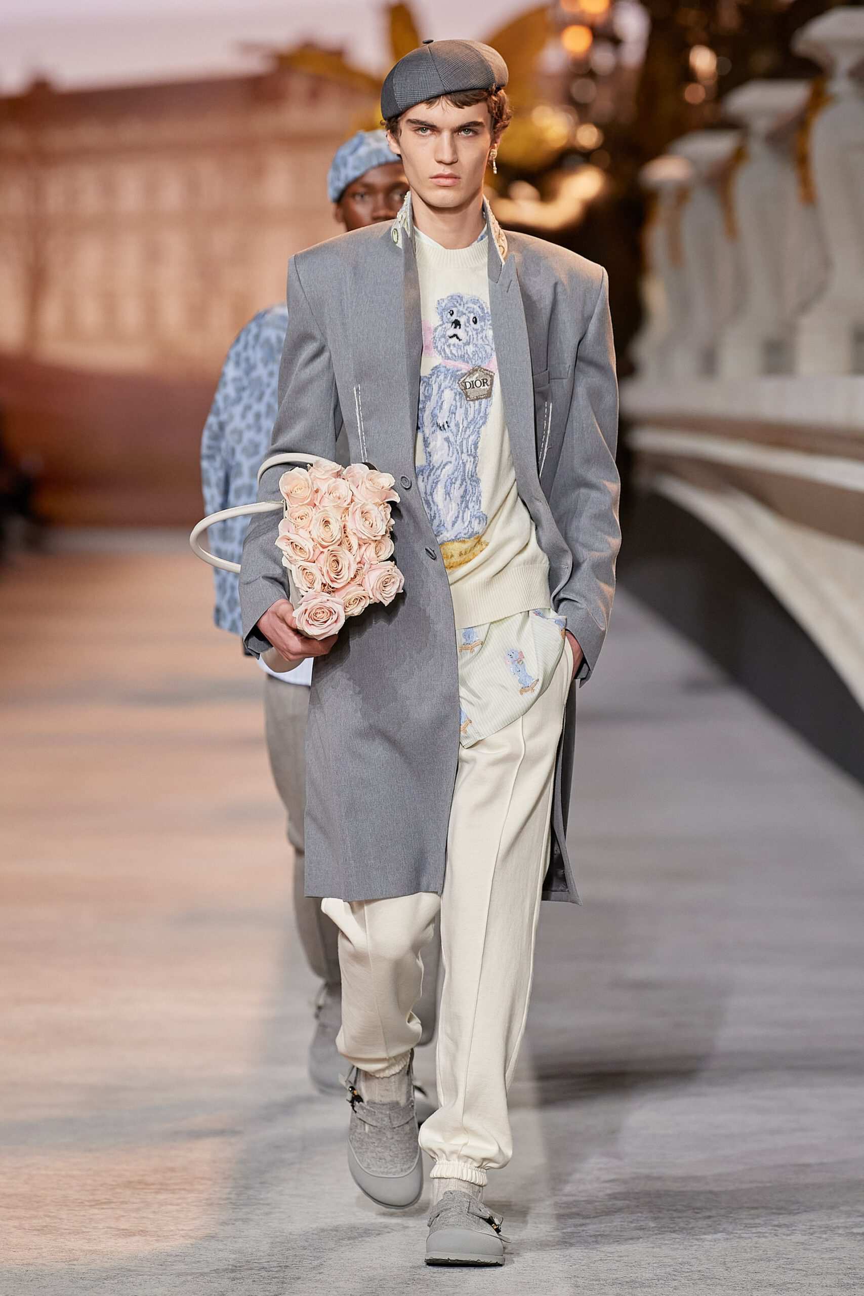 Hinh anh Dior Men Fall 2022/2023: Đường băng kỷ niệm 75 năm ra mắt New Look và 25 năm cống hiến của Stephen Jones tại nhà mốt 5