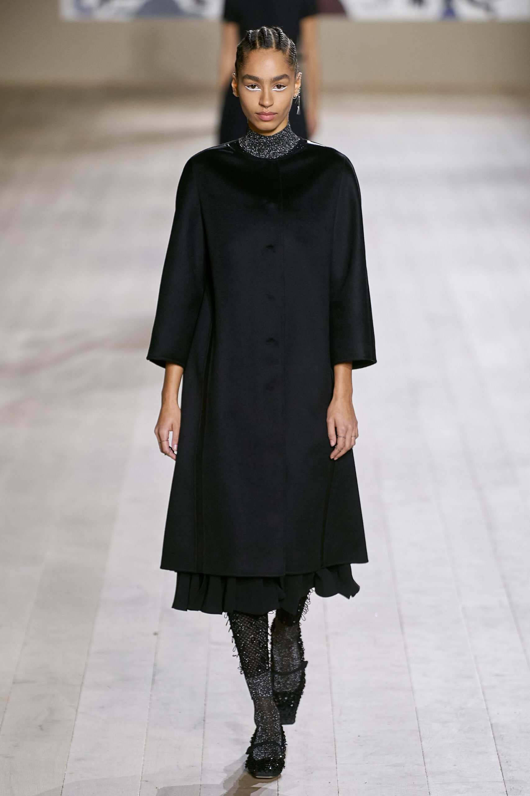 Hinh anh Christian Dior Haute Couture Xuân-Hè 2022: Phá vỡ ranh giới giữa nghệ thuật và thủ công tinh xảo trong địa hạt Haute Couture 12