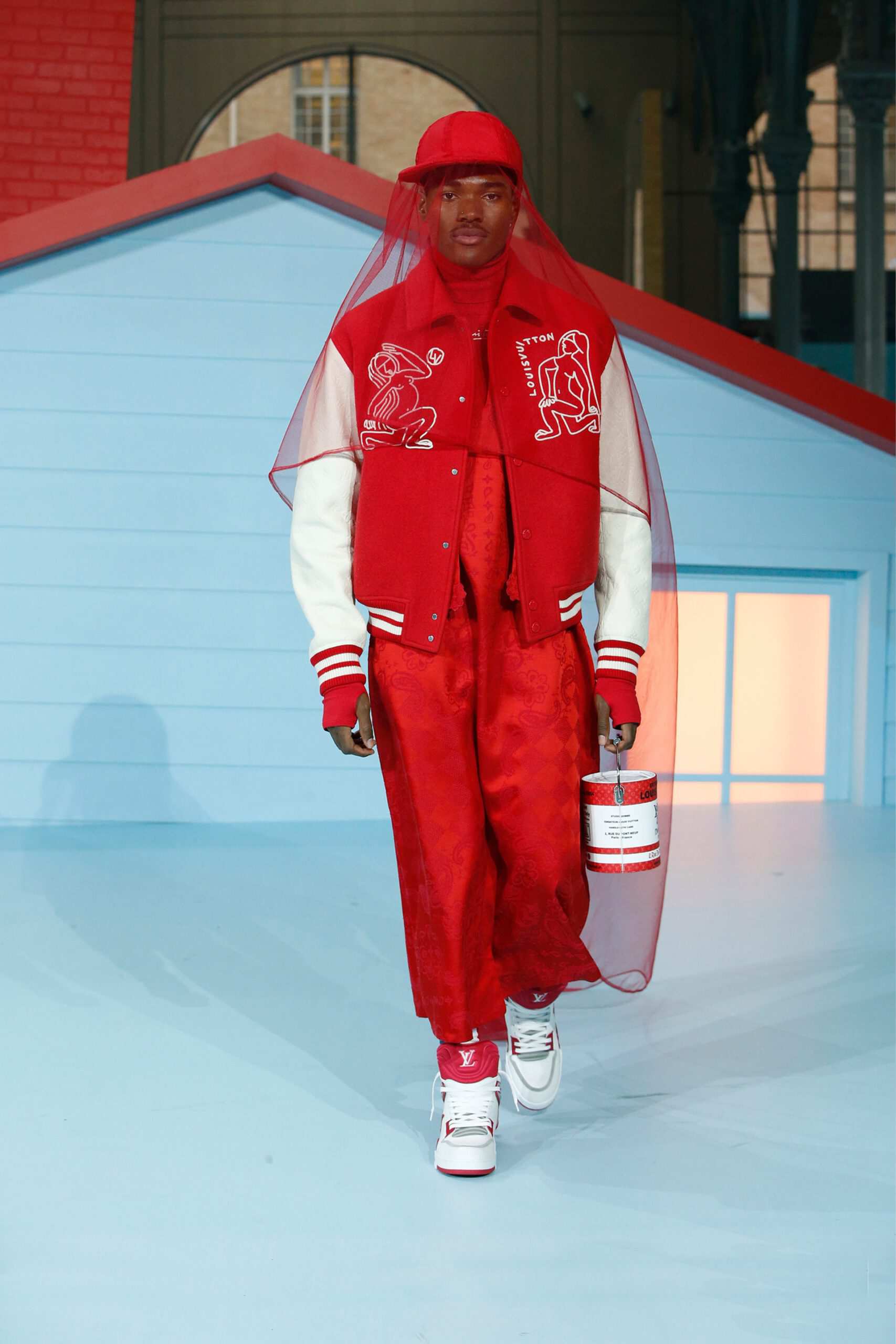 Hinh anh Louis Vuitton Menswear Thu-Đông 2022: Cuộc sống ở thiên đường của Virgil Abloh sẽ ra sao? 29