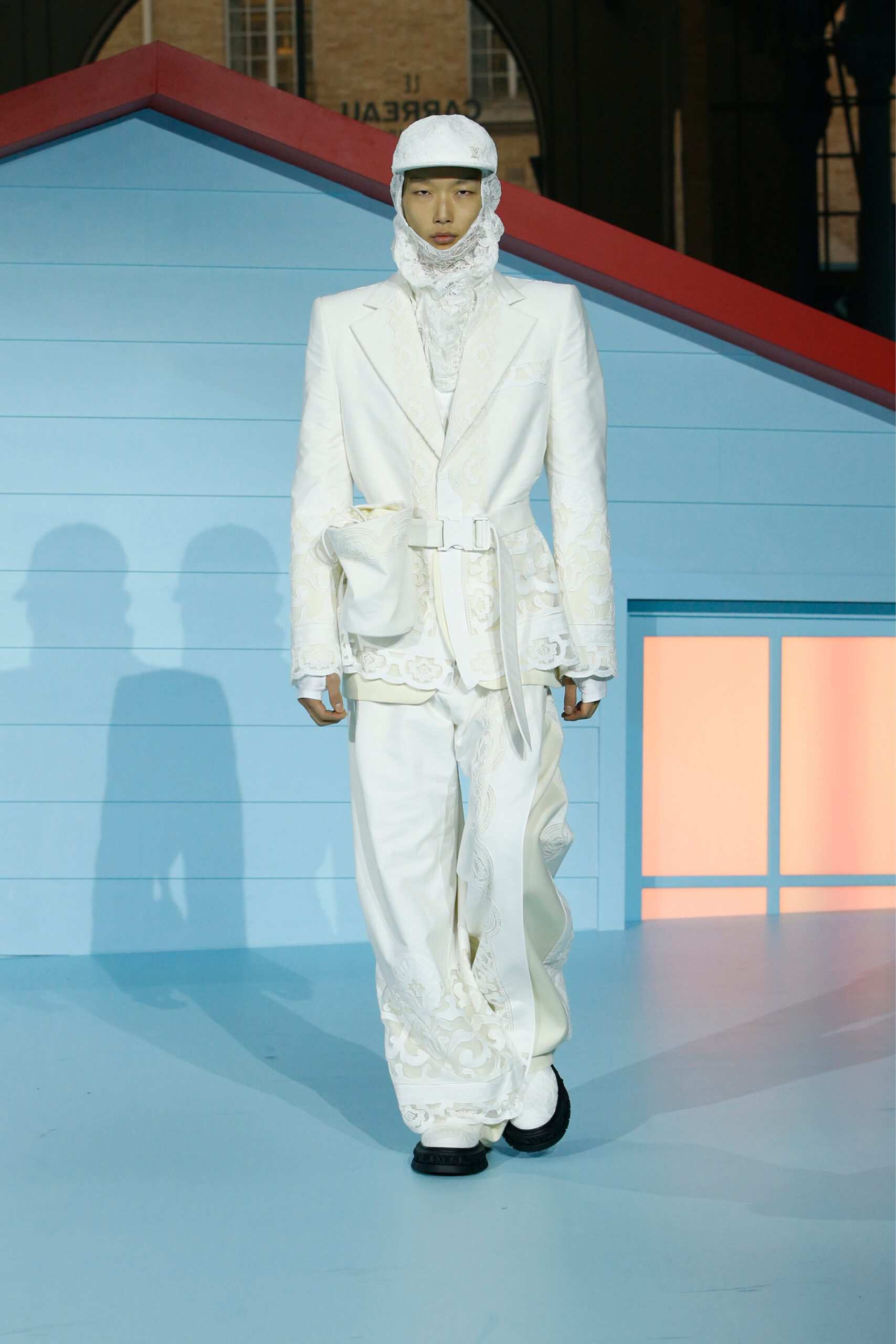 Hinh anh Louis Vuitton Menswear Thu-Đông 2022: Cuộc sống ở thiên đường của Virgil Abloh sẽ ra sao? 13