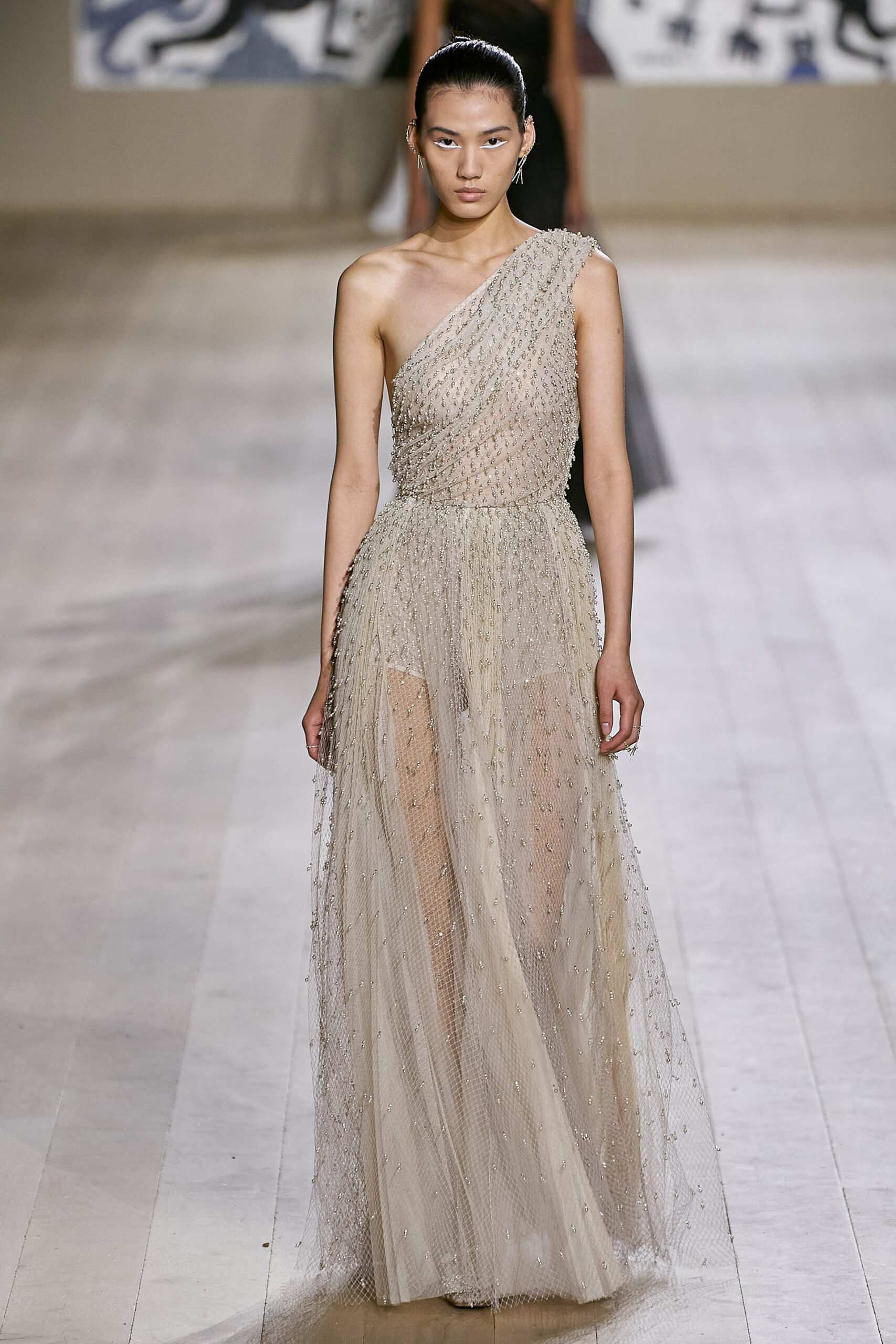 Hinh anh Christian Dior Haute Couture Xuân-Hè 2022: Phá vỡ ranh giới giữa nghệ thuật và thủ công tinh xảo trong địa hạt Haute Couture 11