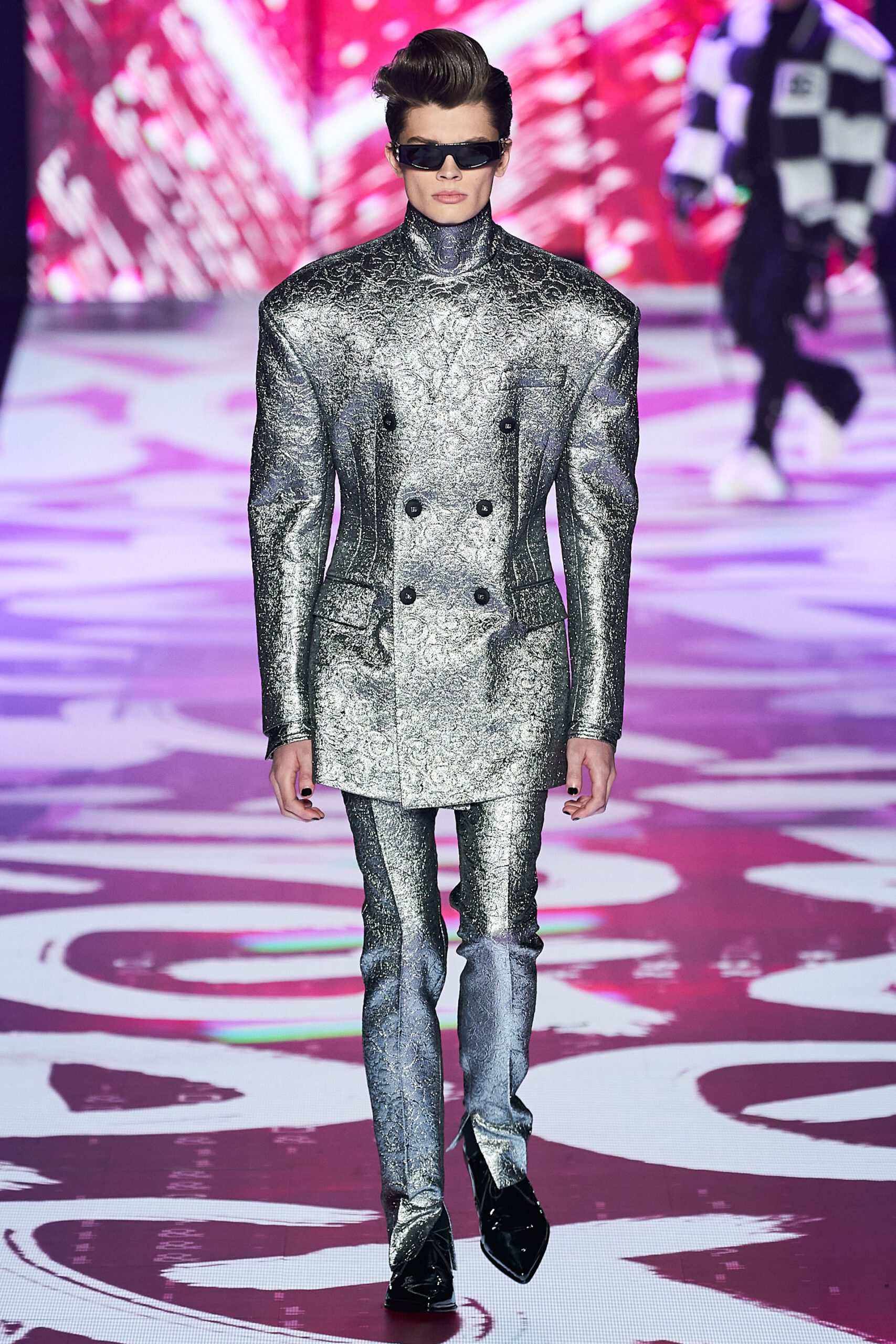 Hinh anh Dolce & Gabbana Menswear Thu-Đông 2022: Tủ quần áo “điên loạn, ngông cuồng” cho thế hệ mới 9