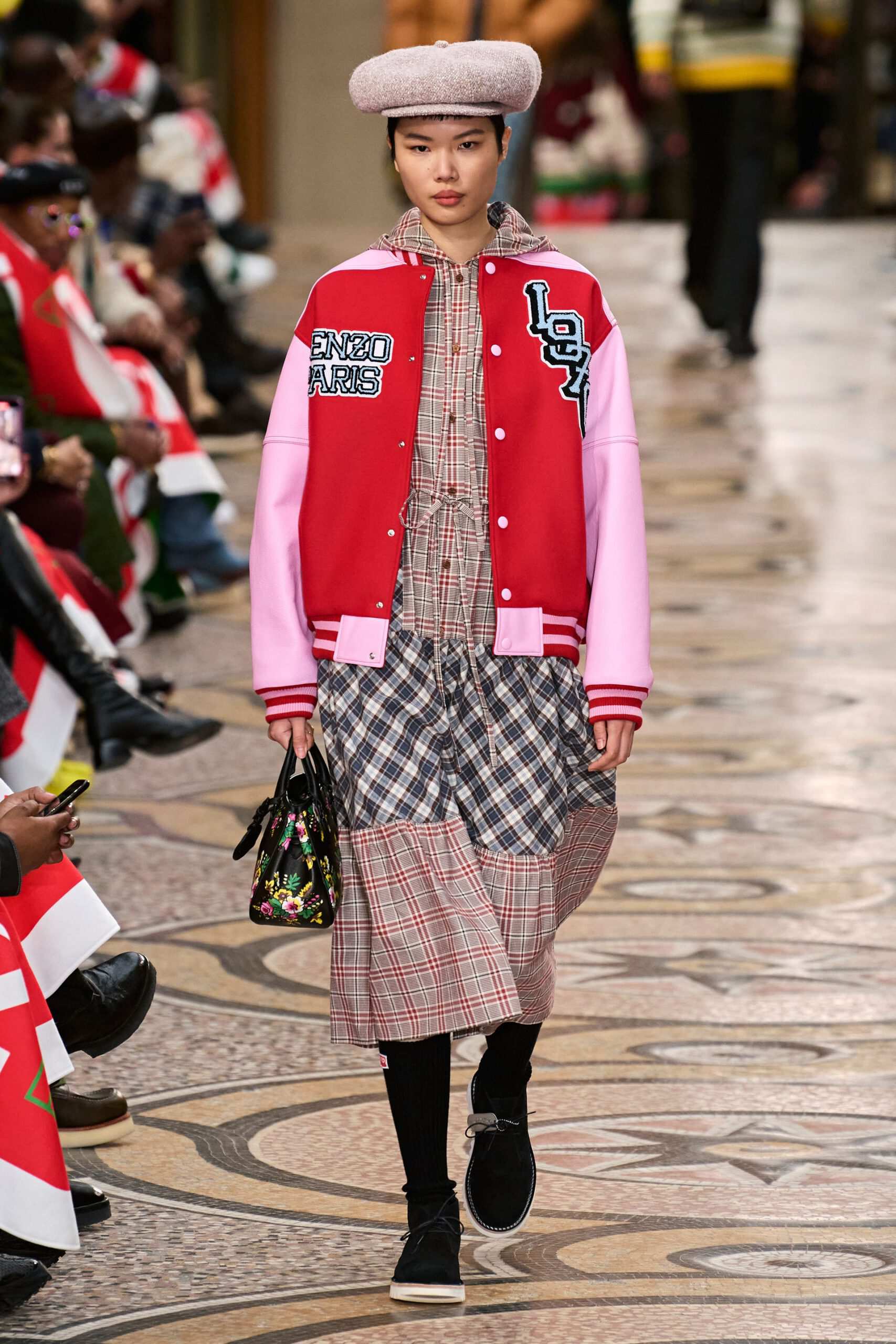 Hinh anh KENZO Menswear Thu Đông 2022: “Cha đỡ đầu” của đế chế street style Nhật Bản ra mắt BST đầu tiên tại Kenzo 38