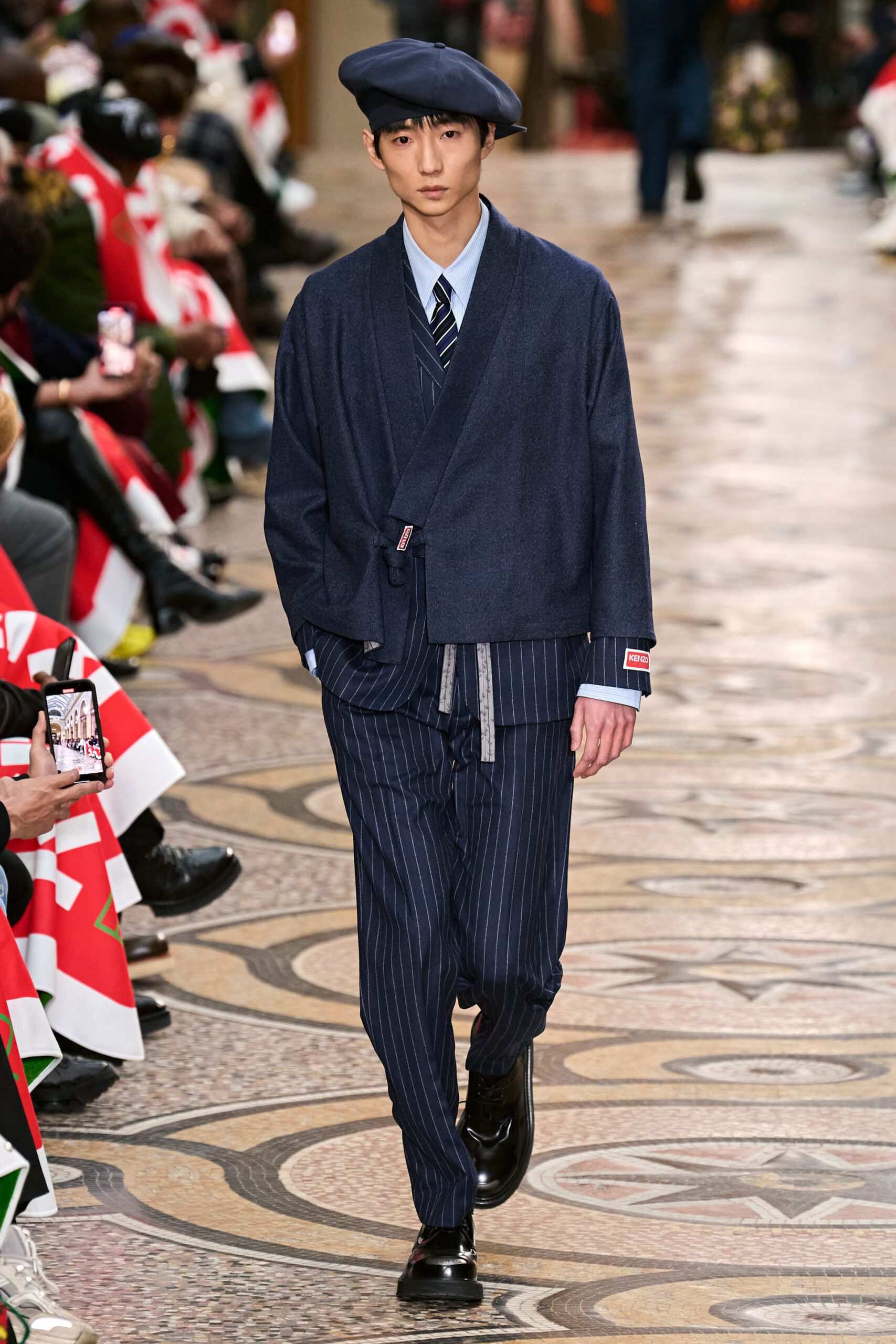 Hinh anh KENZO Menswear Thu Đông 2022: “Cha đỡ đầu” của đế chế street style Nhật Bản ra mắt BST đầu tiên tại Kenzo 14