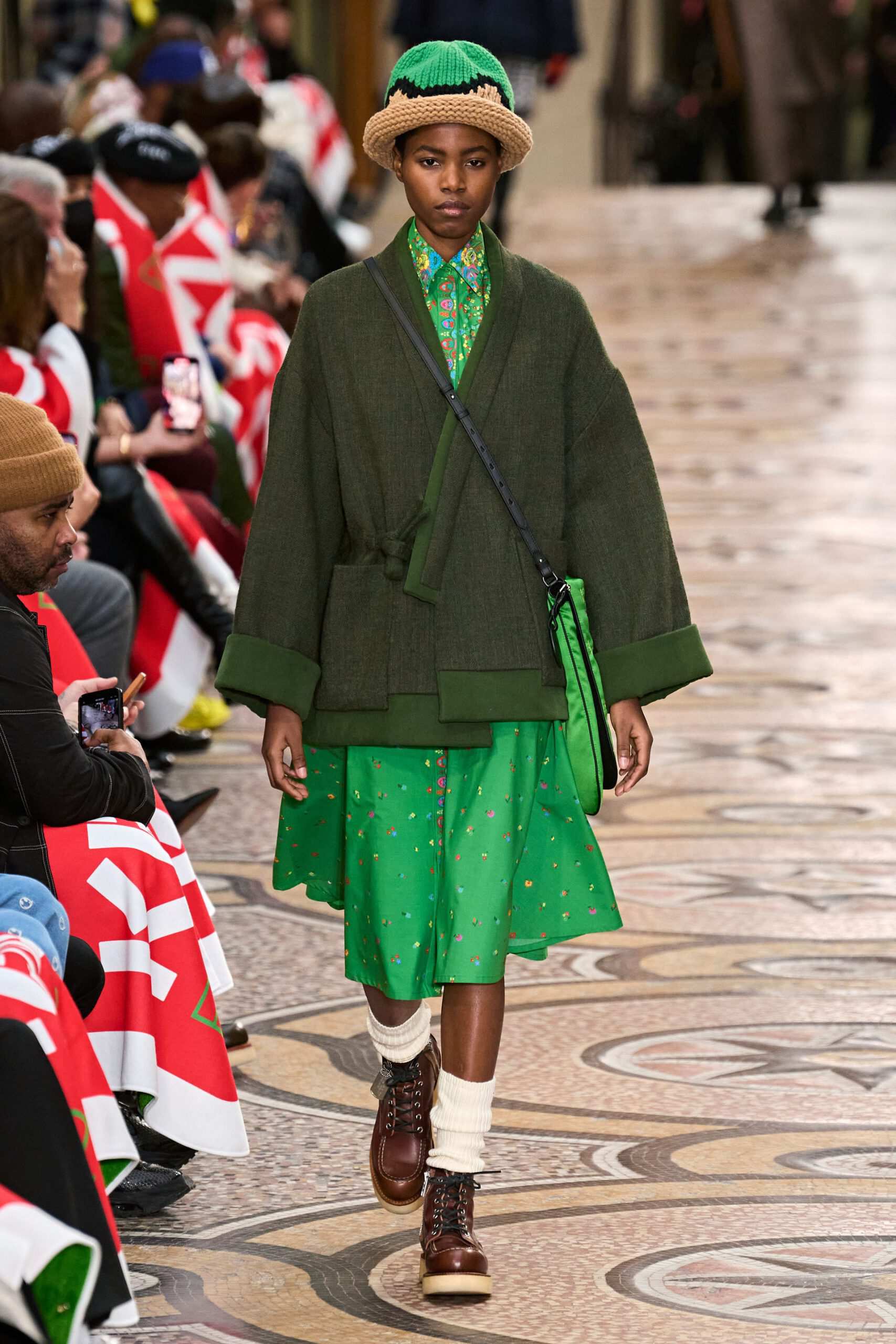 Hinh anh KENZO Menswear Thu Đông 2022: “Cha đỡ đầu” của đế chế street style Nhật Bản ra mắt BST đầu tiên tại Kenzo 27