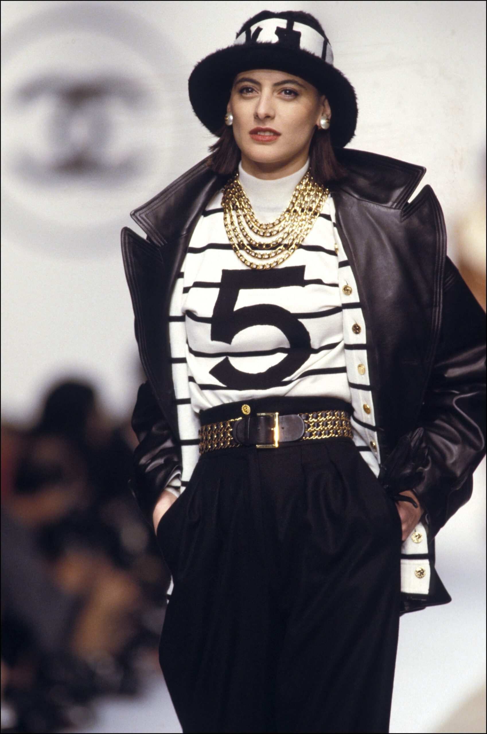 Hinh anh Inès de la Fressange - Nàng thơ đời đầu của Chanel 5