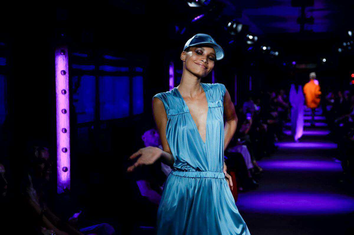 Hinh anh Tom Ford Xuân/Hè 2020 3